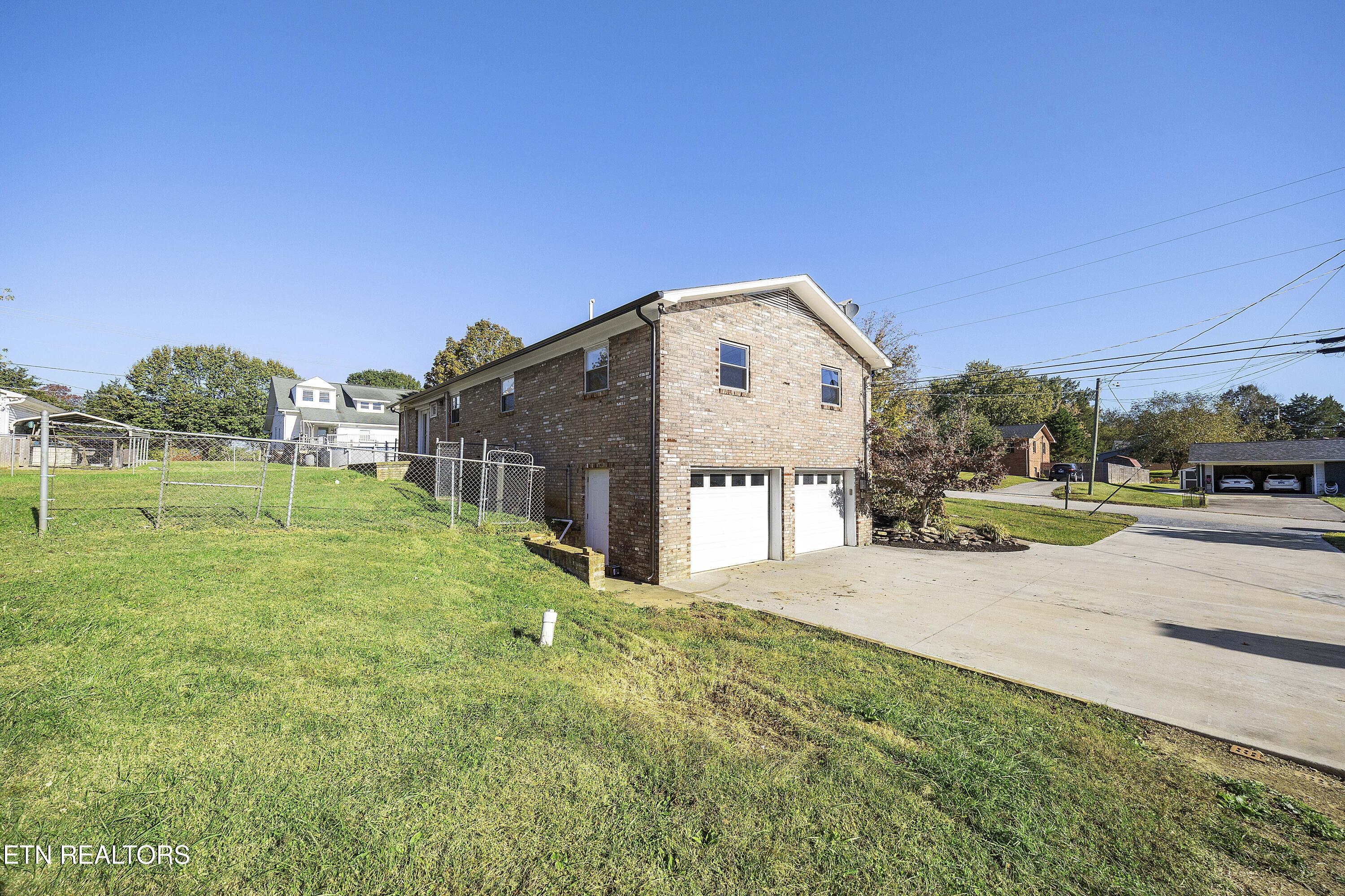 7433 Palmyra Drive Knoxville TN 37918