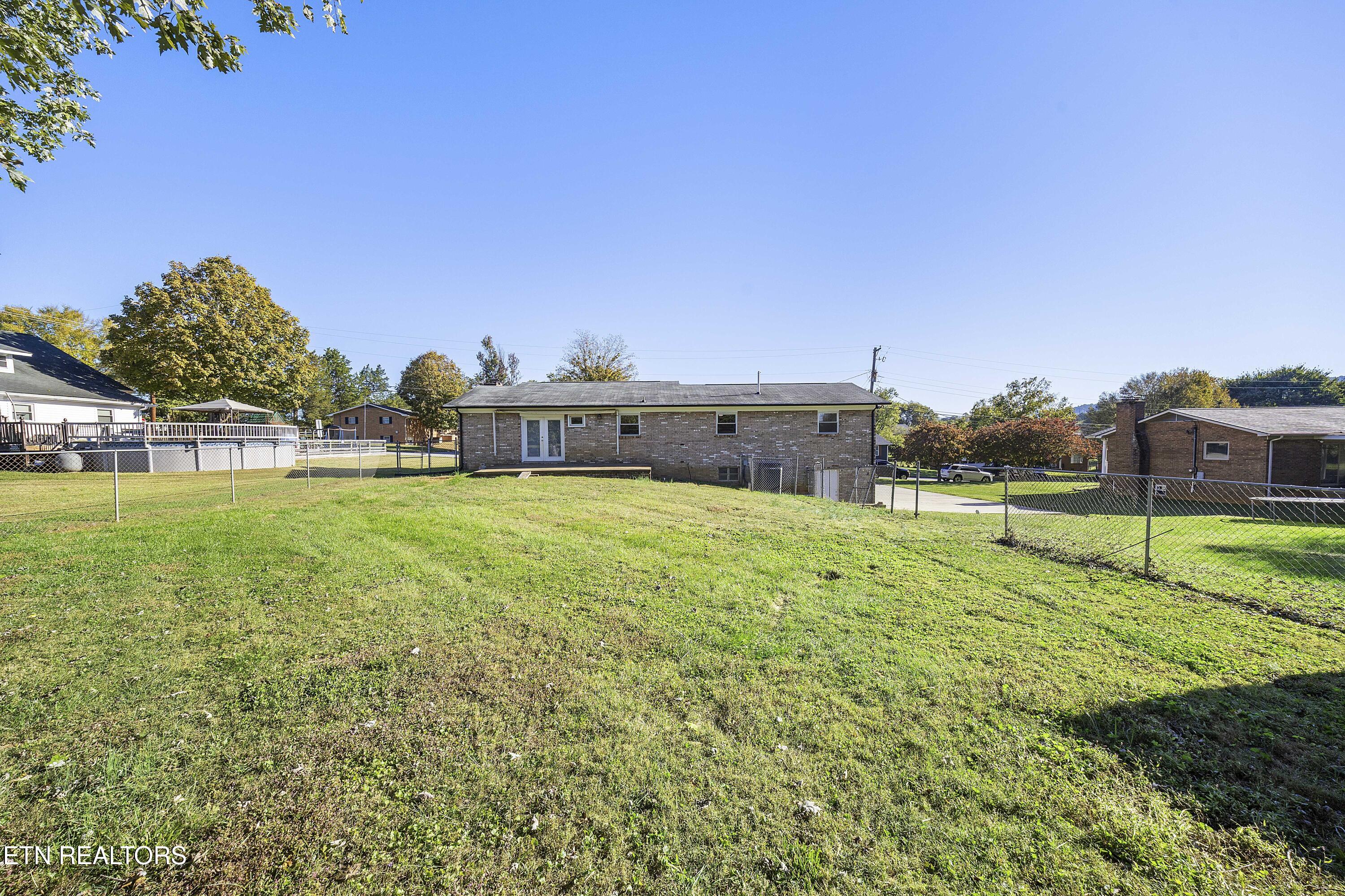 7433 Palmyra Drive Knoxville TN 37918