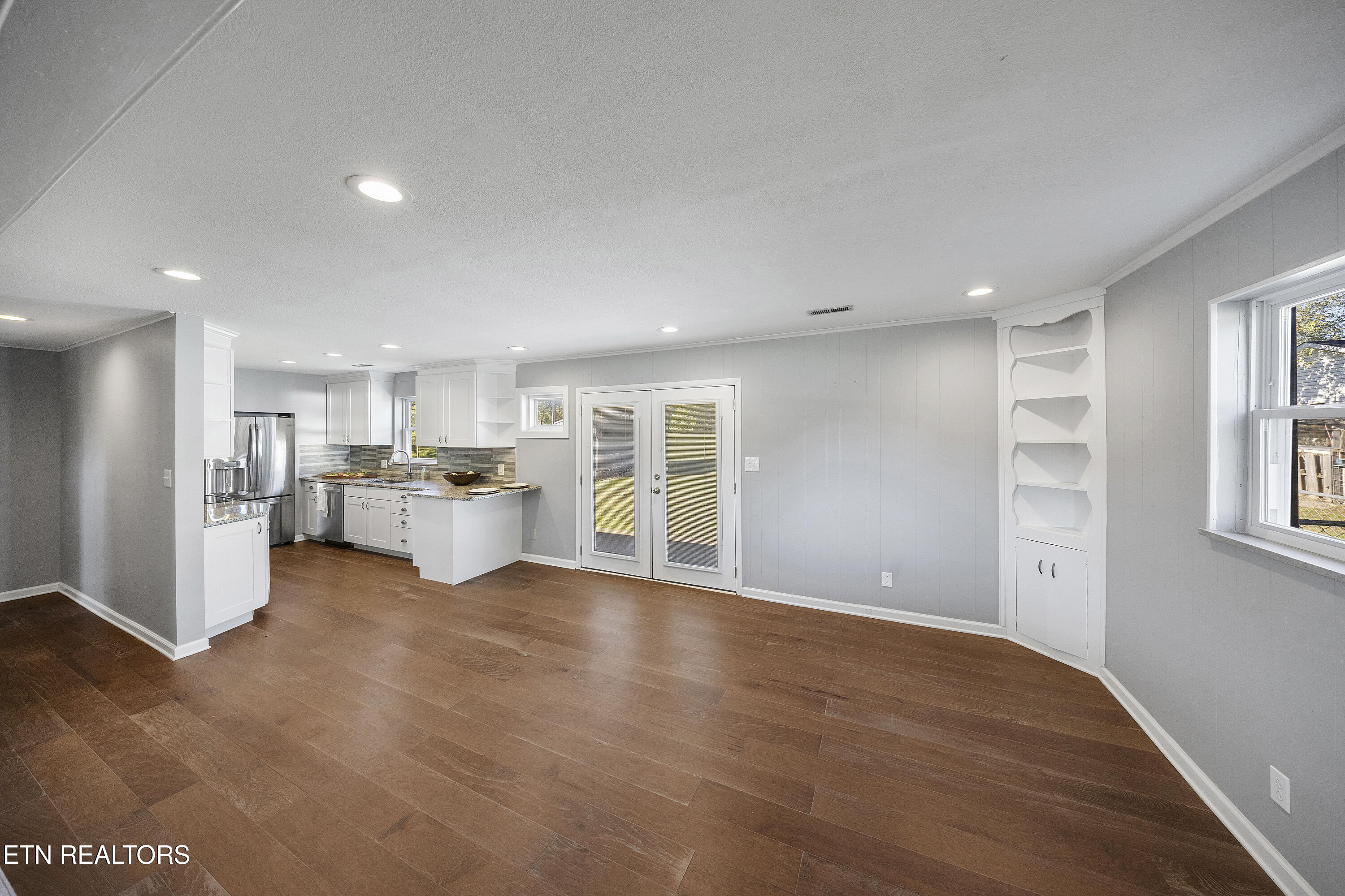 7433 Palmyra Drive Knoxville TN 37918