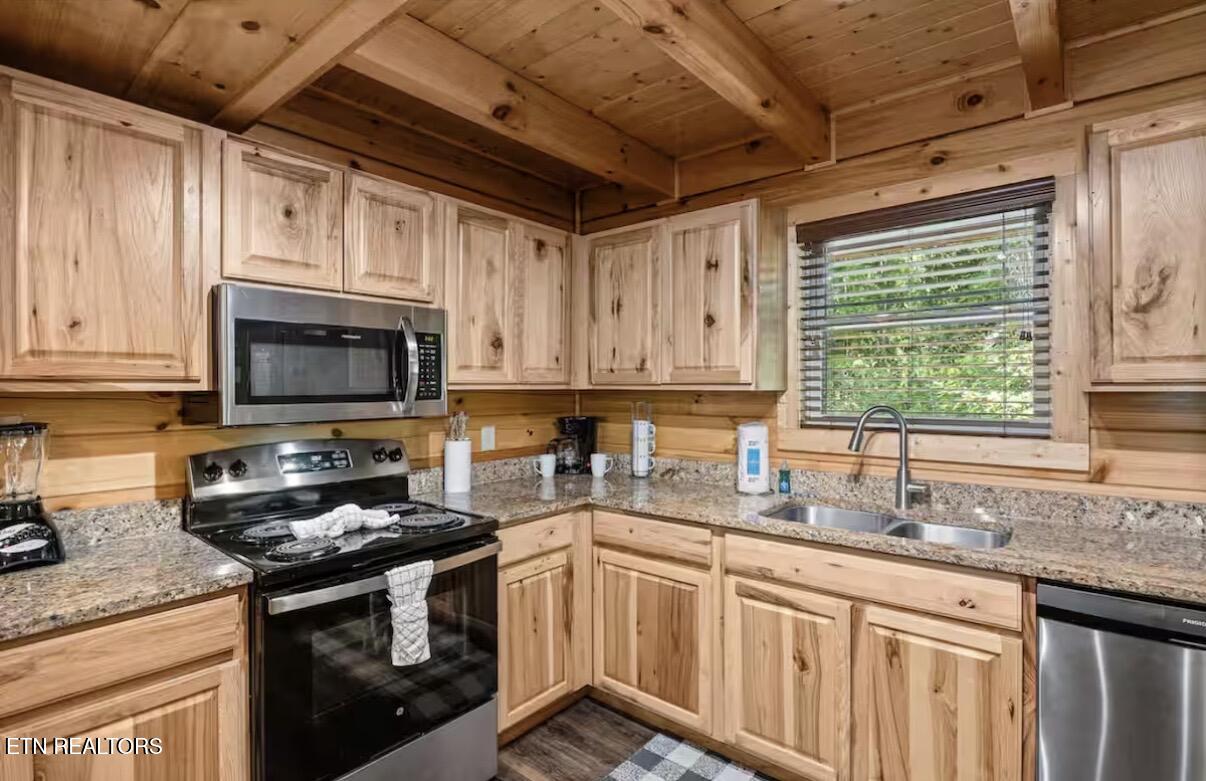 3204 Choctaw Hill Way Pigeon Forge TN 37863