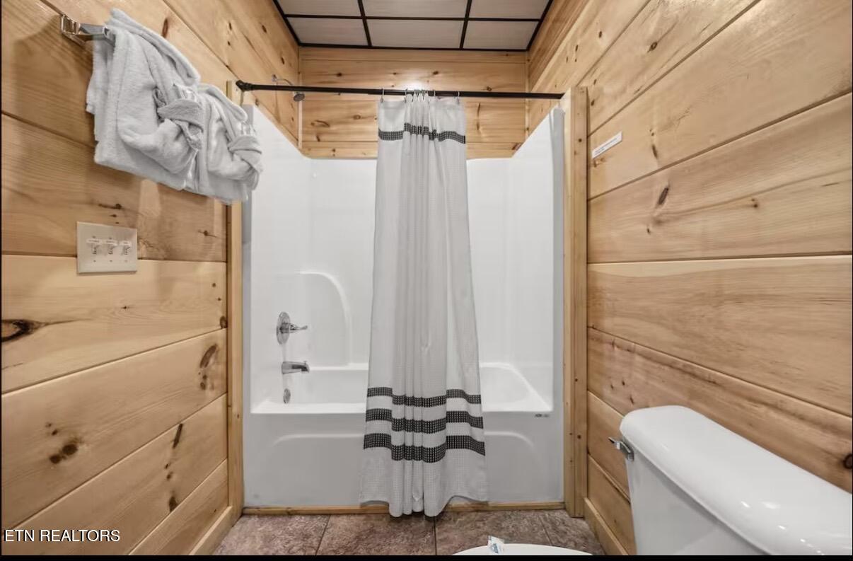 3204 Choctaw Hill Way Pigeon Forge TN 37863