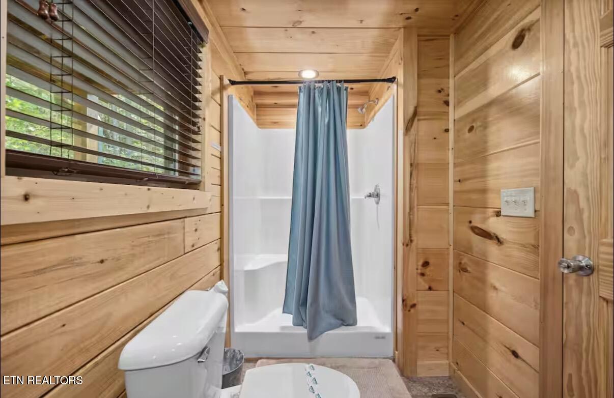3204 Choctaw Hill Way Pigeon Forge TN 37863