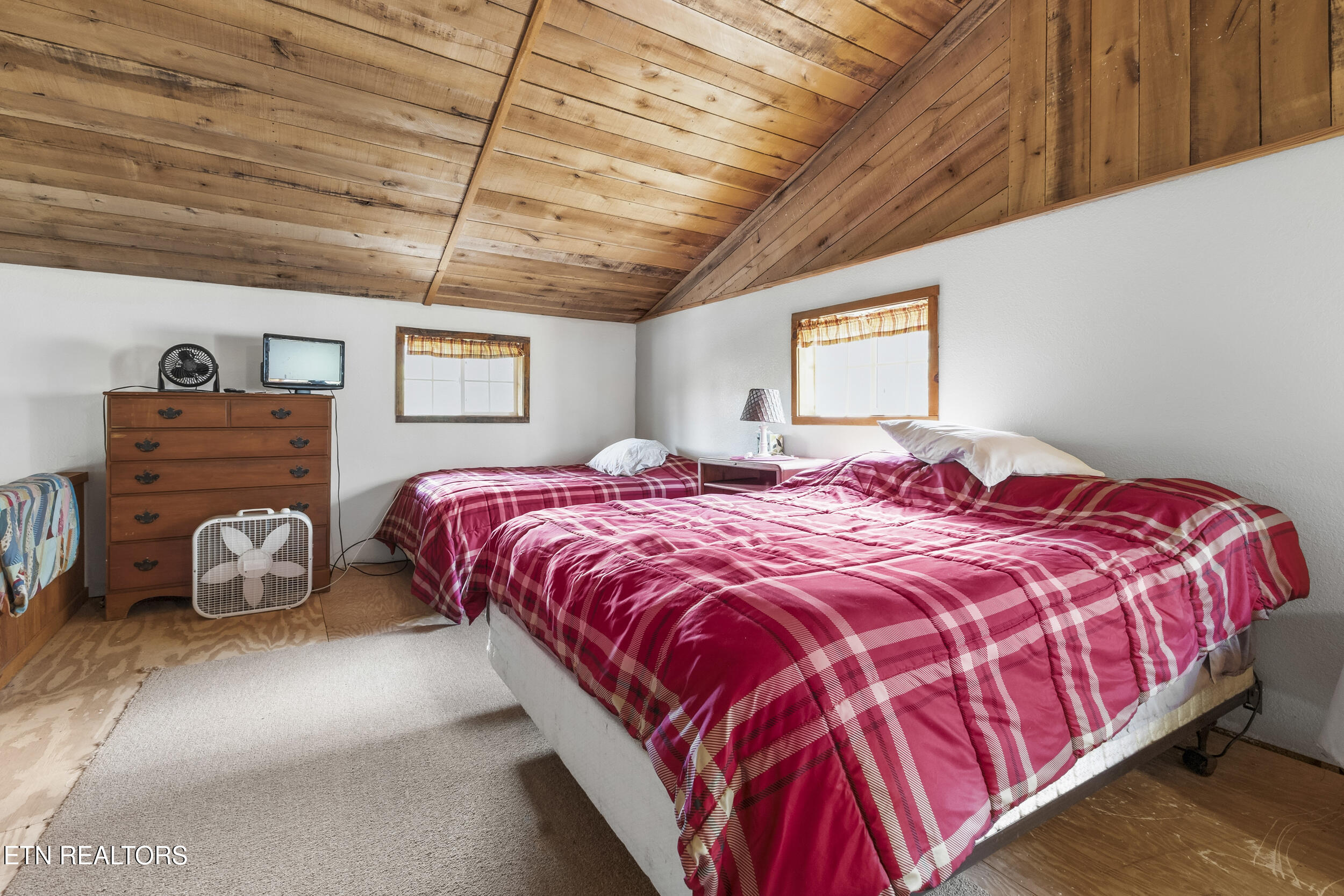 3609 Cave Springs Road Tazewell TN 37879