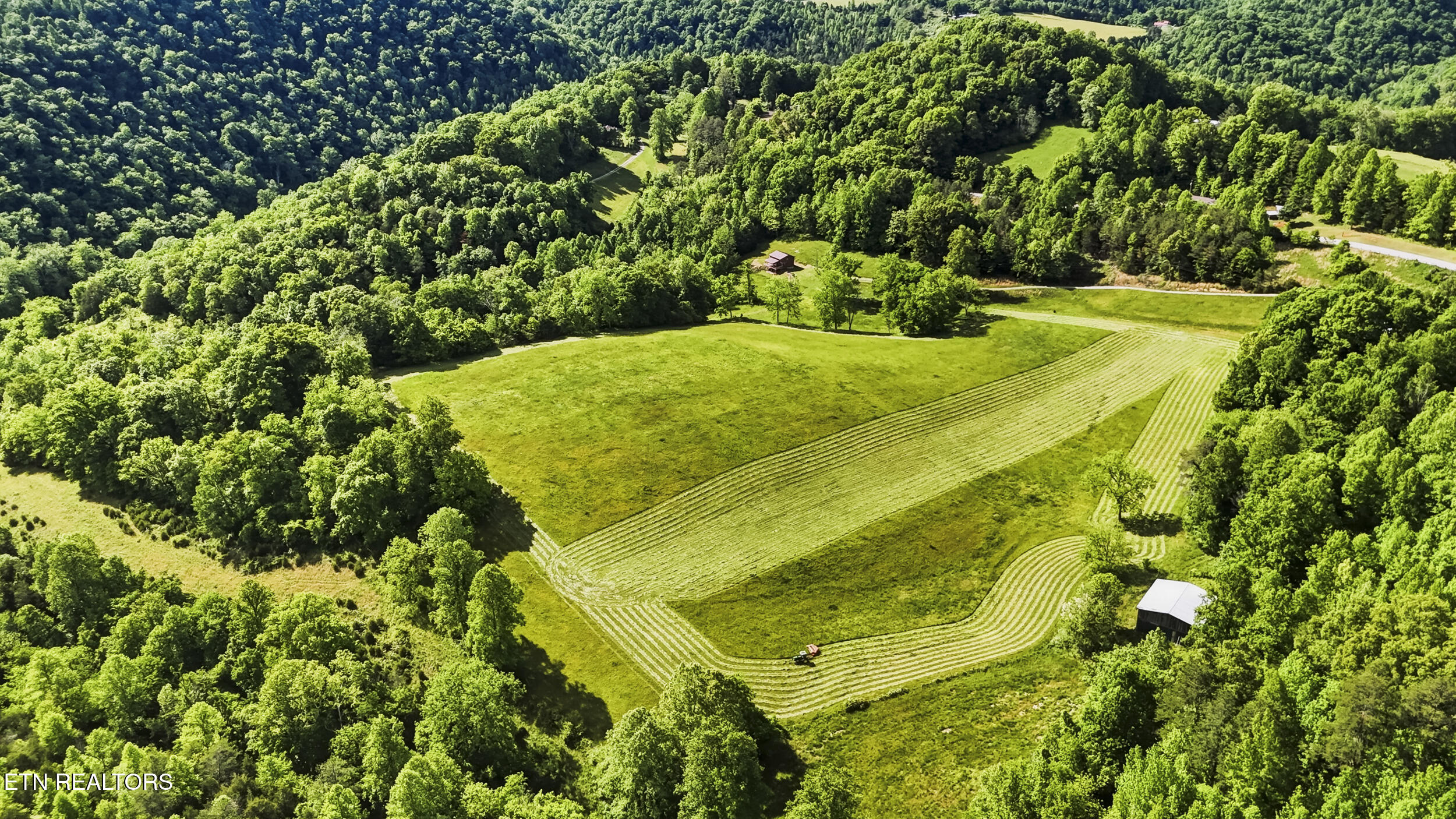 3609 Cave Springs Road Tazewell TN 37879