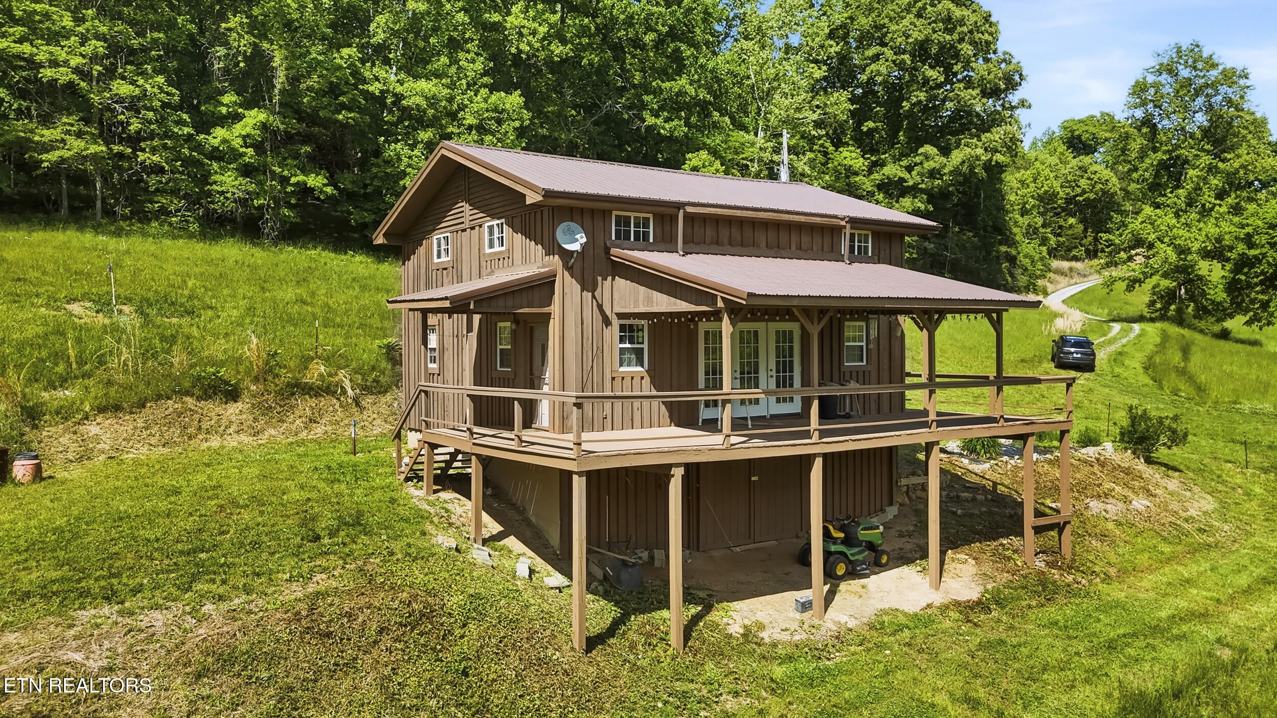 3609 Cave Springs Road Tazewell TN 37879