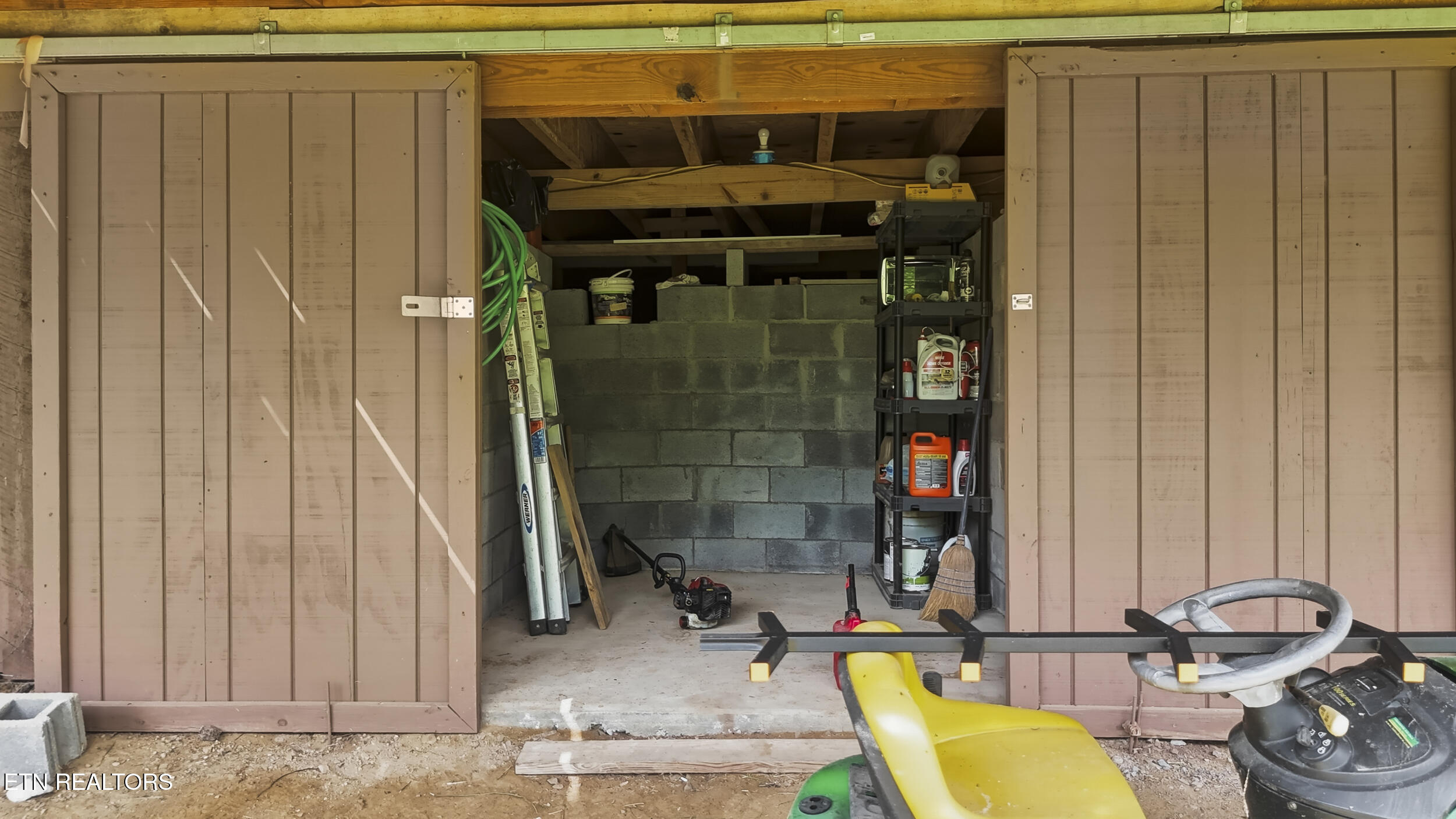 3609 Cave Springs Road Tazewell TN 37879