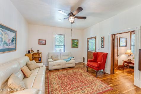 517 Margrave Drive Harriman TN 37748