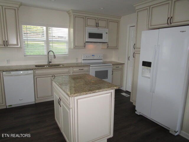 9320 E Emory Corryton TN 37721