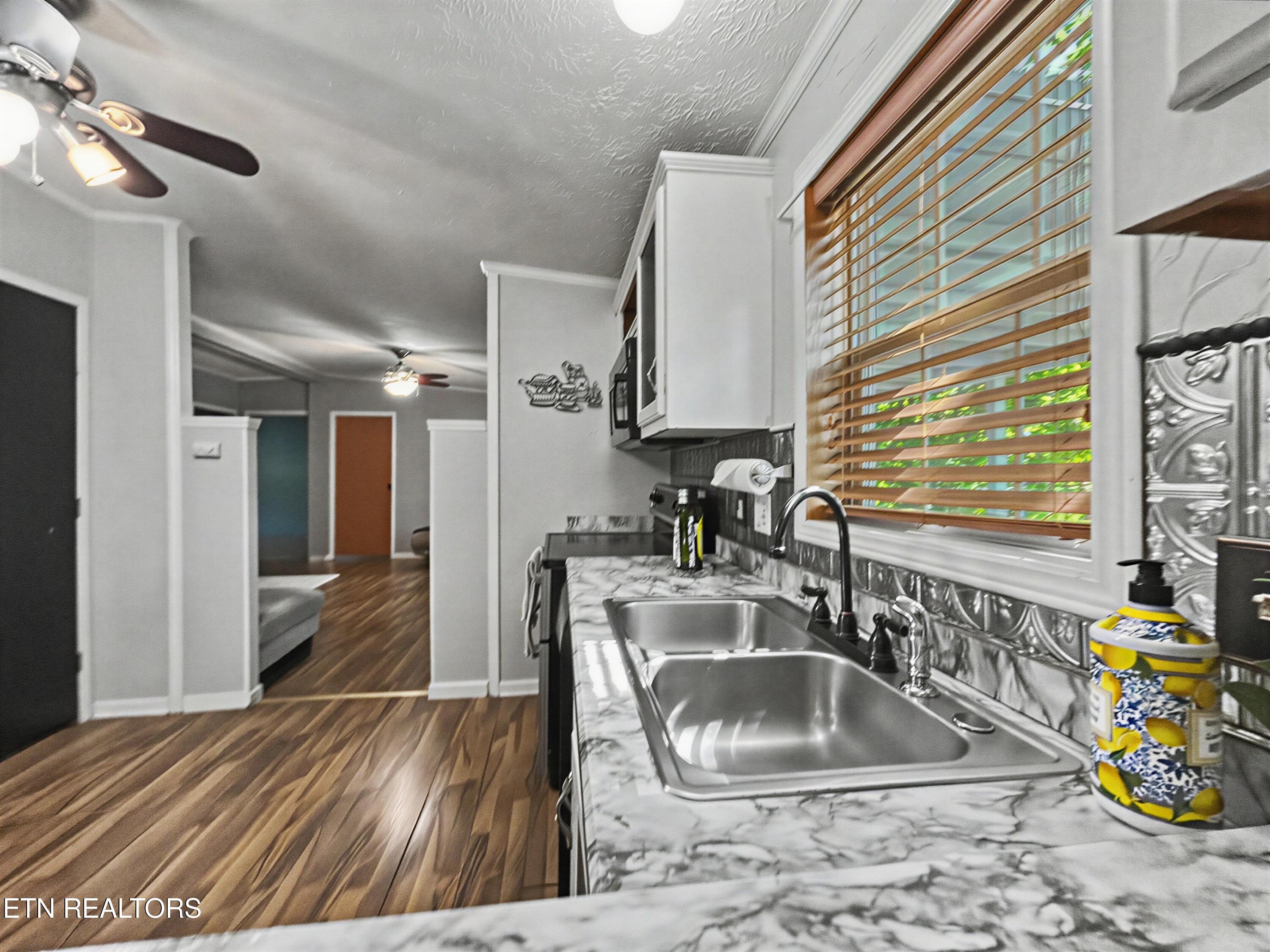 501 Park Avenue Clinton TN 37716
