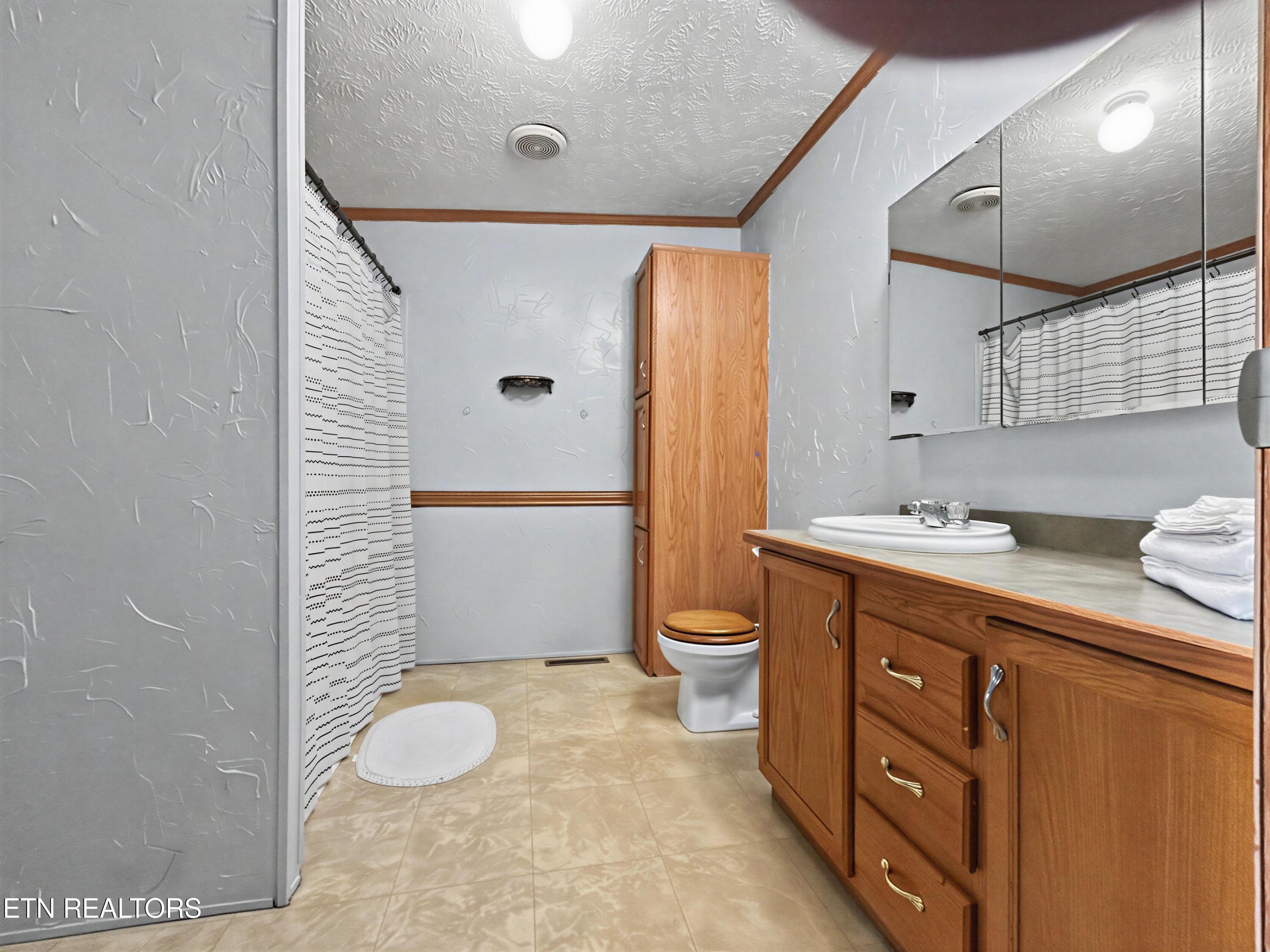 501 Park Avenue Clinton TN 37716