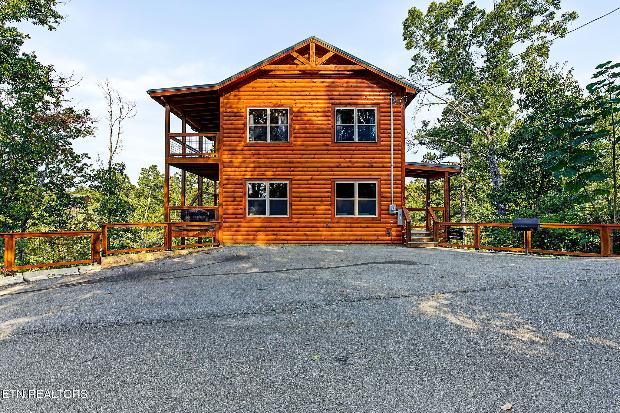 1868 Blue Tick Way Sevierville TN 37876
