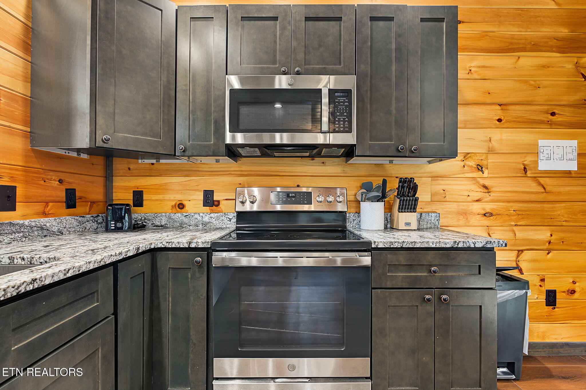 1868 Blue Tick Way Sevierville TN 37876