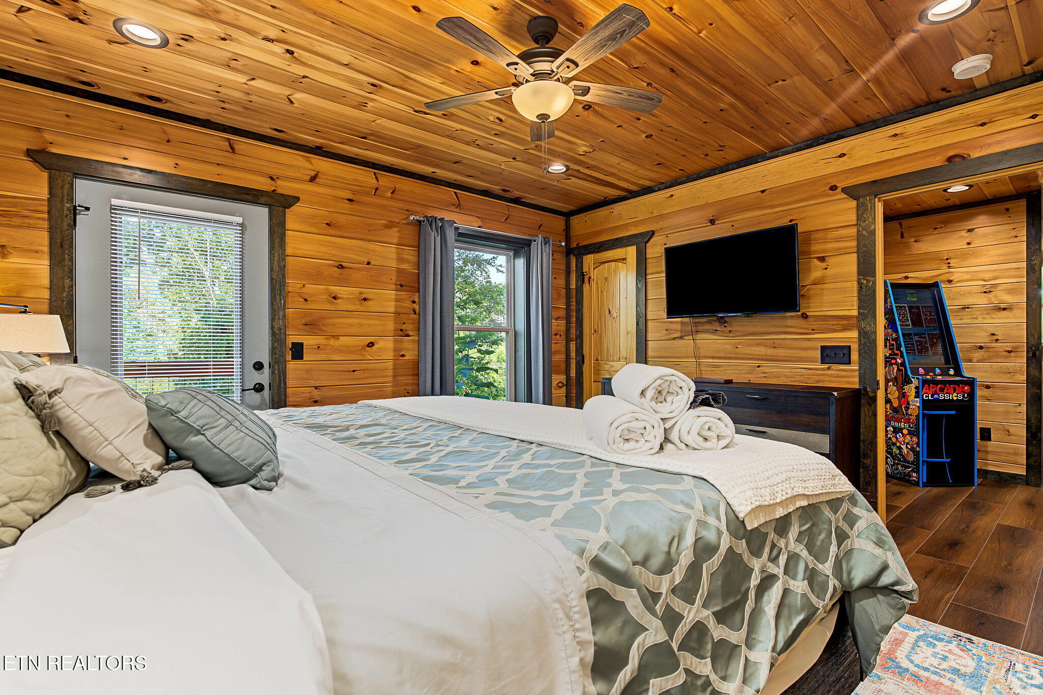 1868 Blue Tick Way Sevierville TN 37876