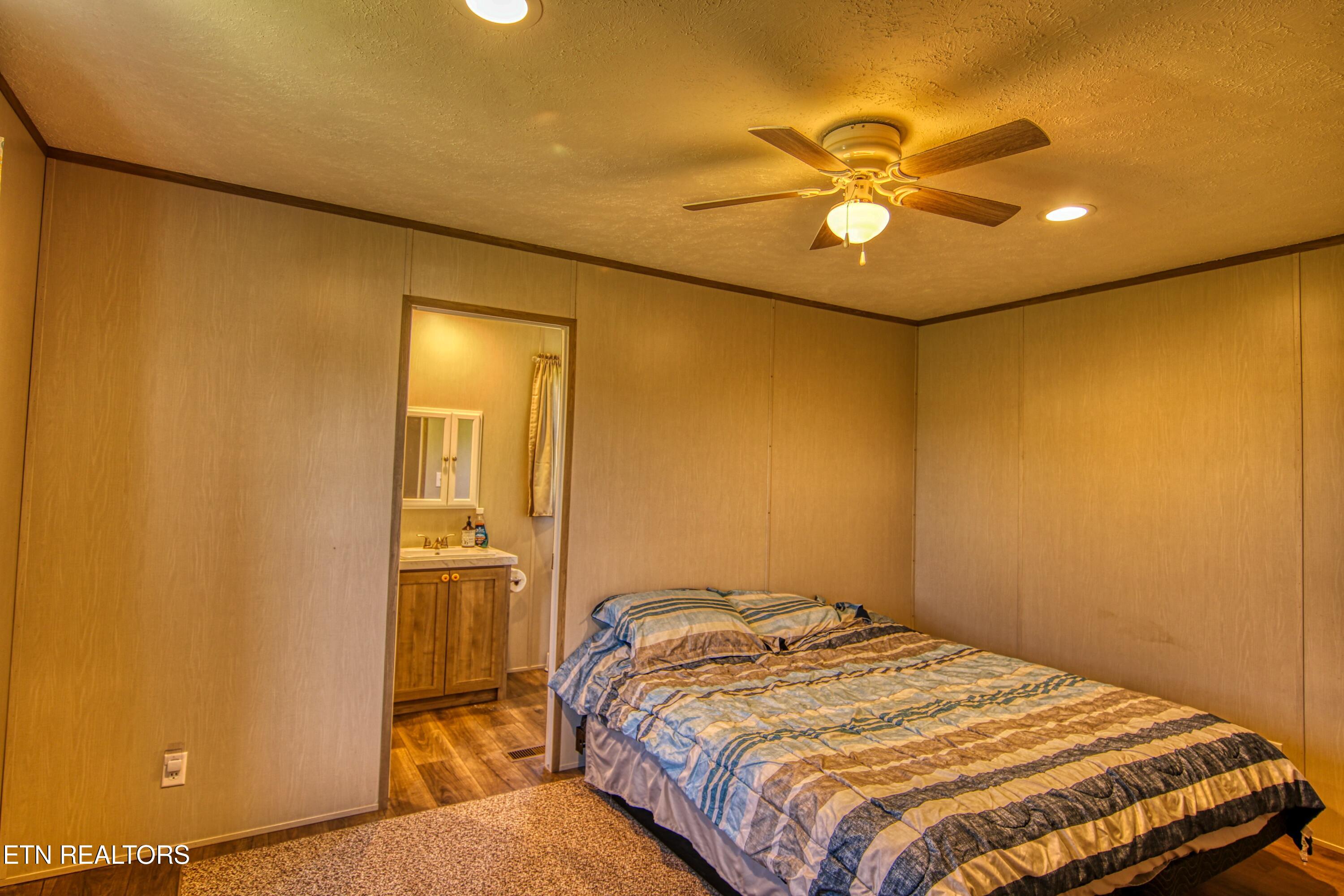831 Fritzsche Lp Jamestown TN 38556