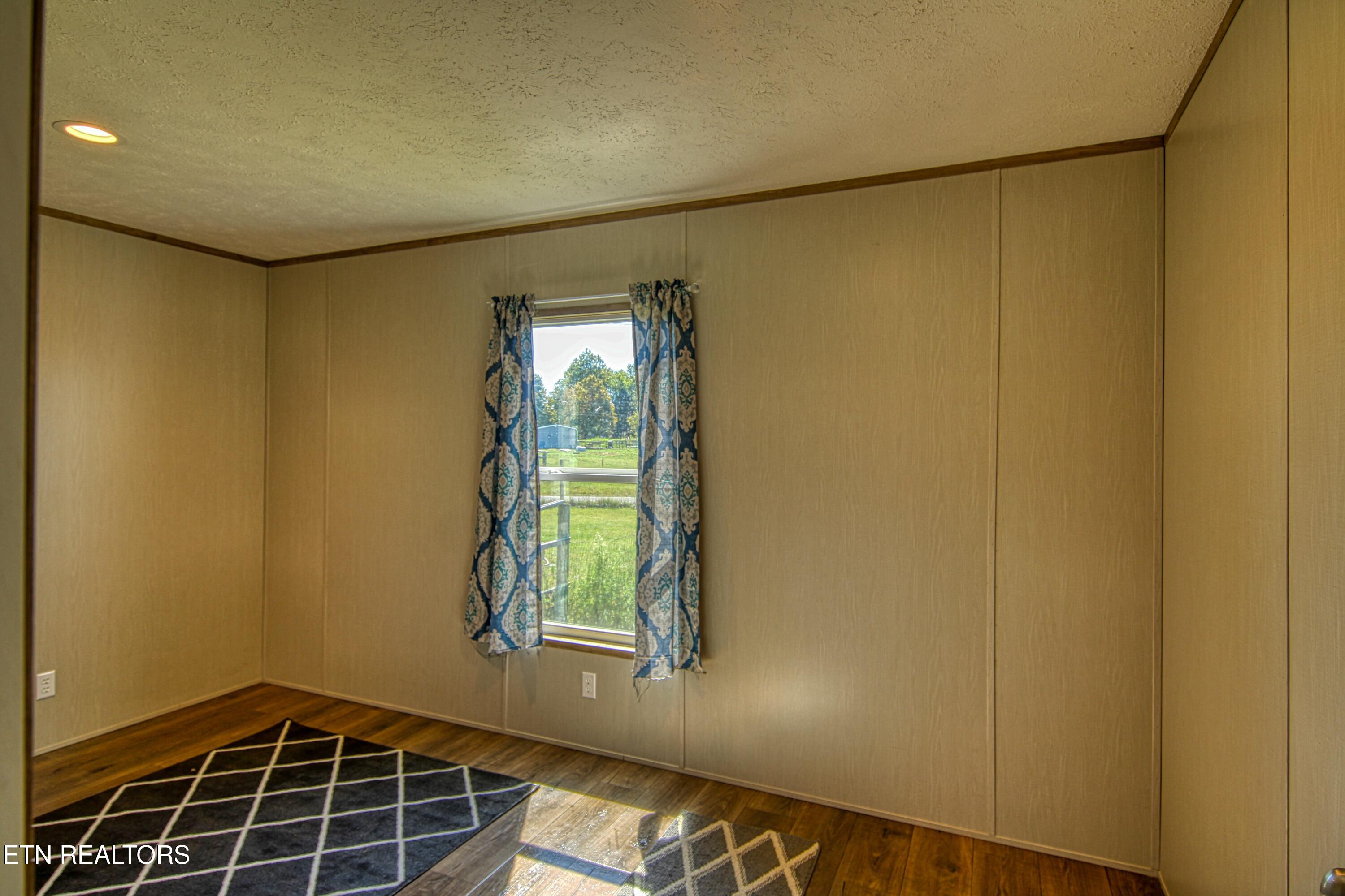 831 Fritzsche Lp Jamestown TN 38556