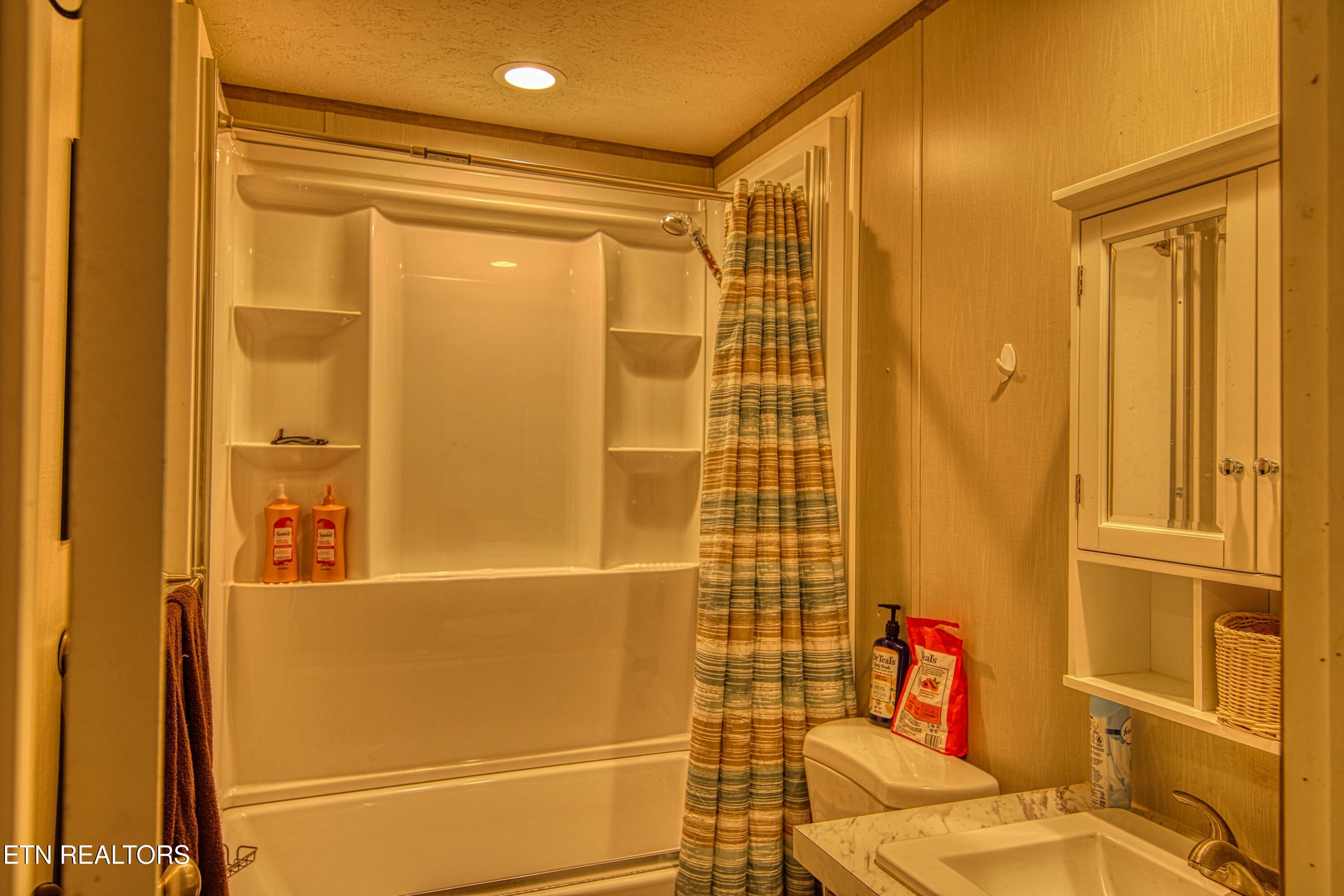 831 Fritzsche Lp Jamestown TN 38556