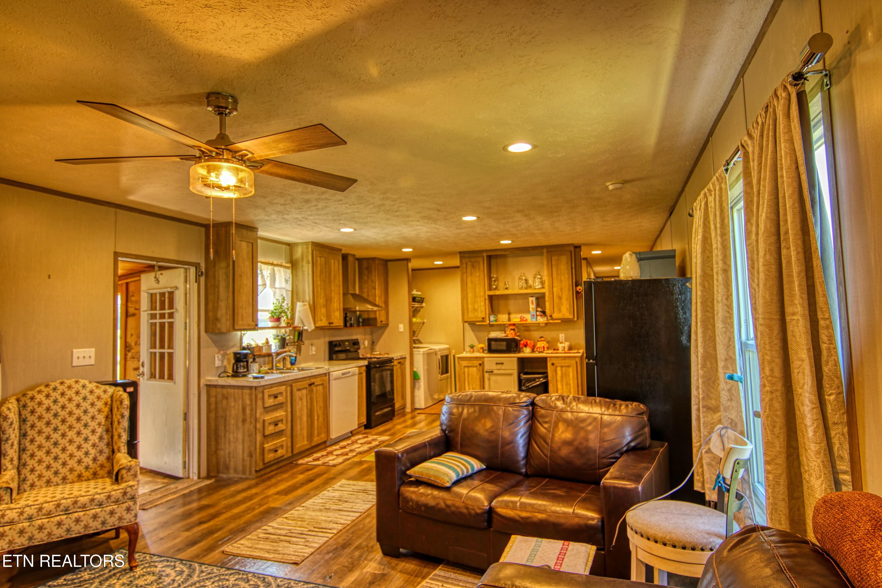 831 Fritzsche Lp Jamestown TN 38556