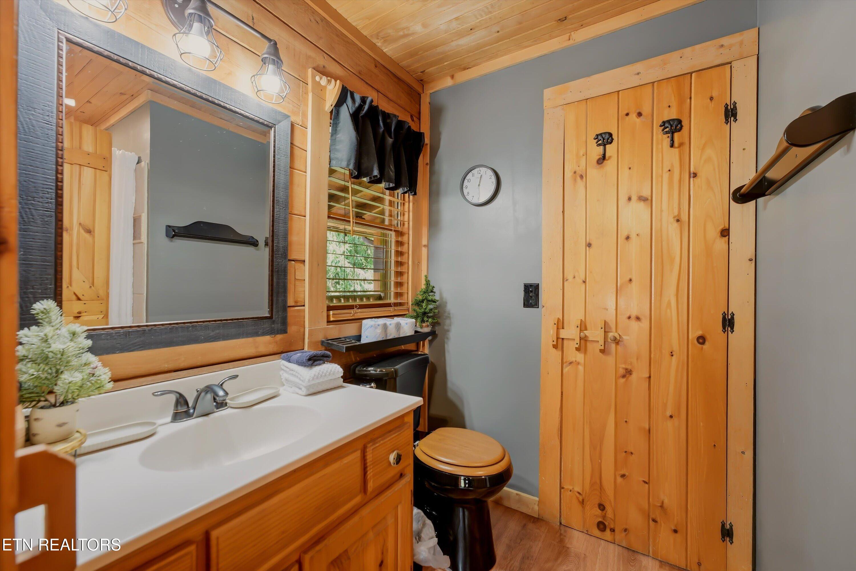 919 Deer Run Way Sevierville TN 37862