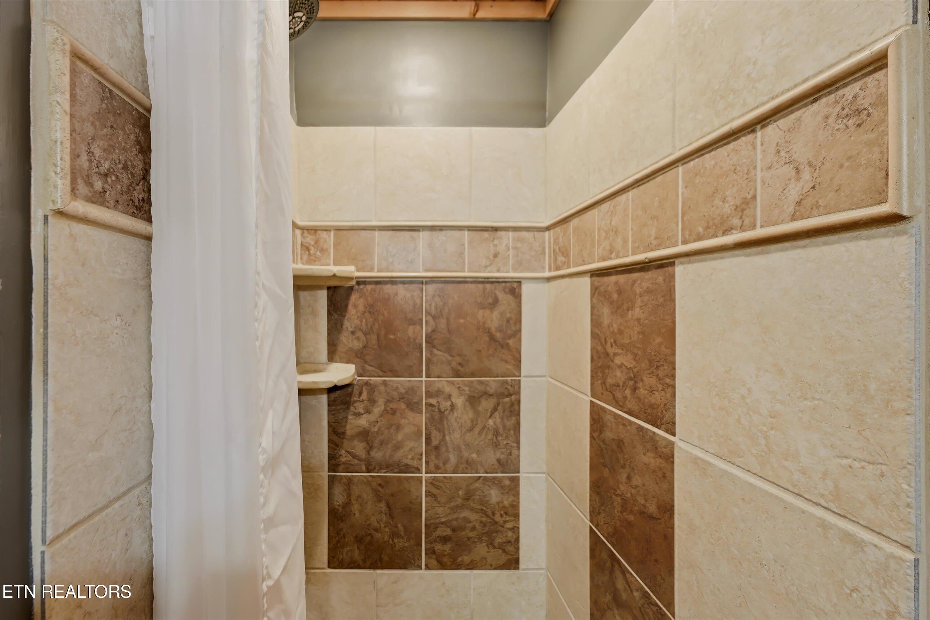 919 Deer Run Way Sevierville TN 37862