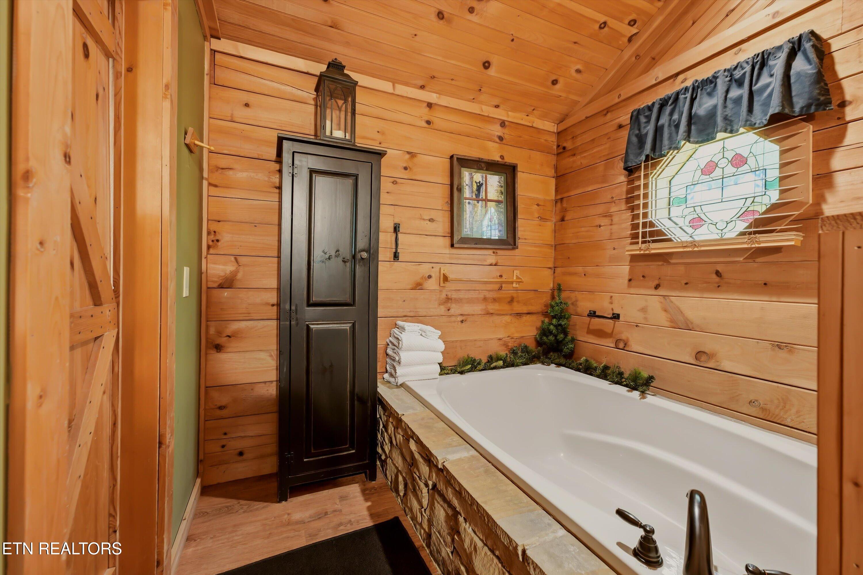 919 Deer Run Way Sevierville TN 37862