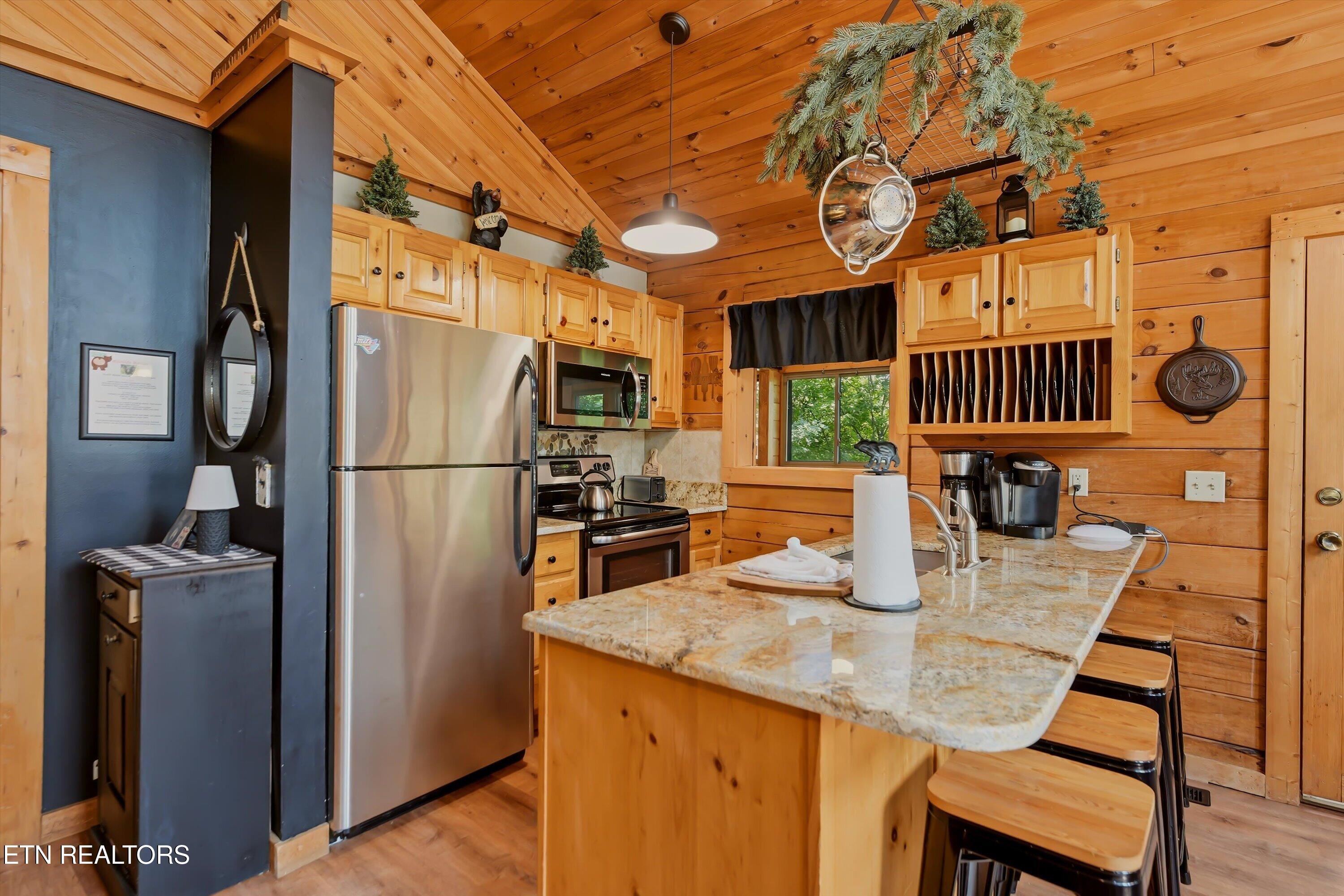 919 Deer Run Way Sevierville TN 37862