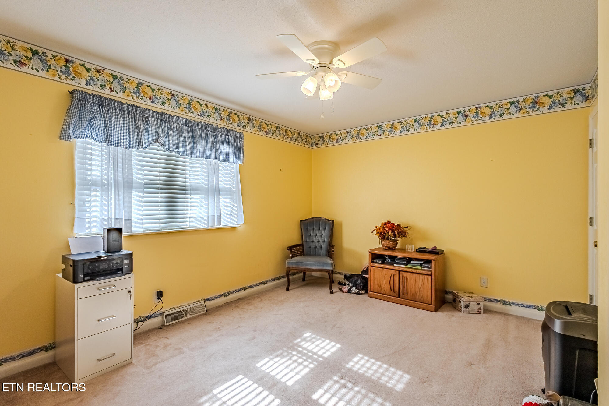 1107 Brentwood Drive Etowah TN 37331