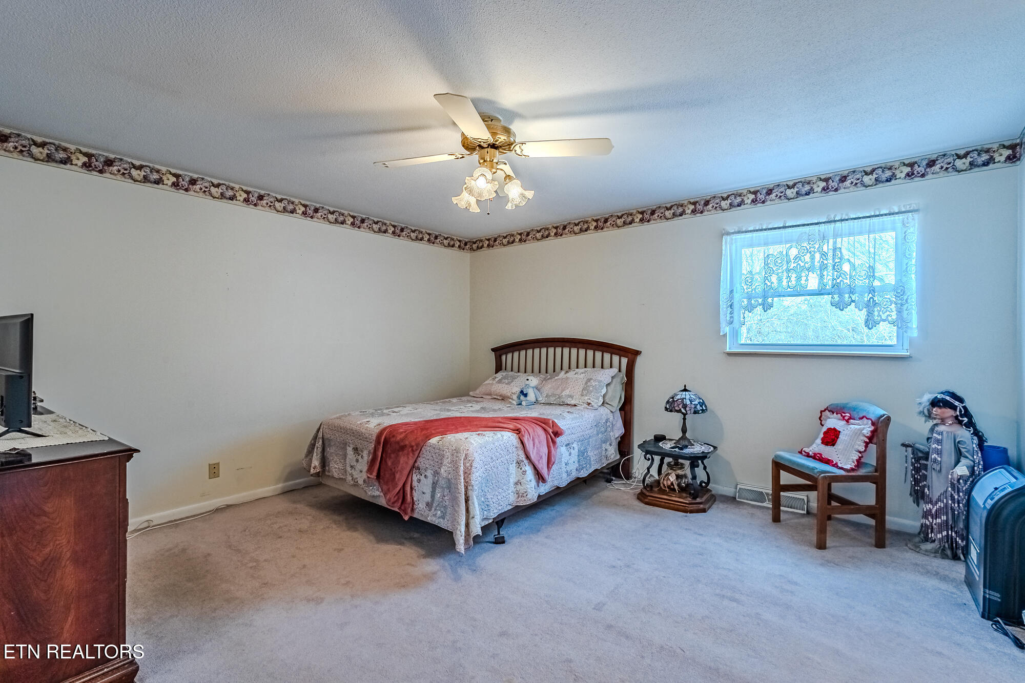 1107 Brentwood Drive Etowah TN 37331