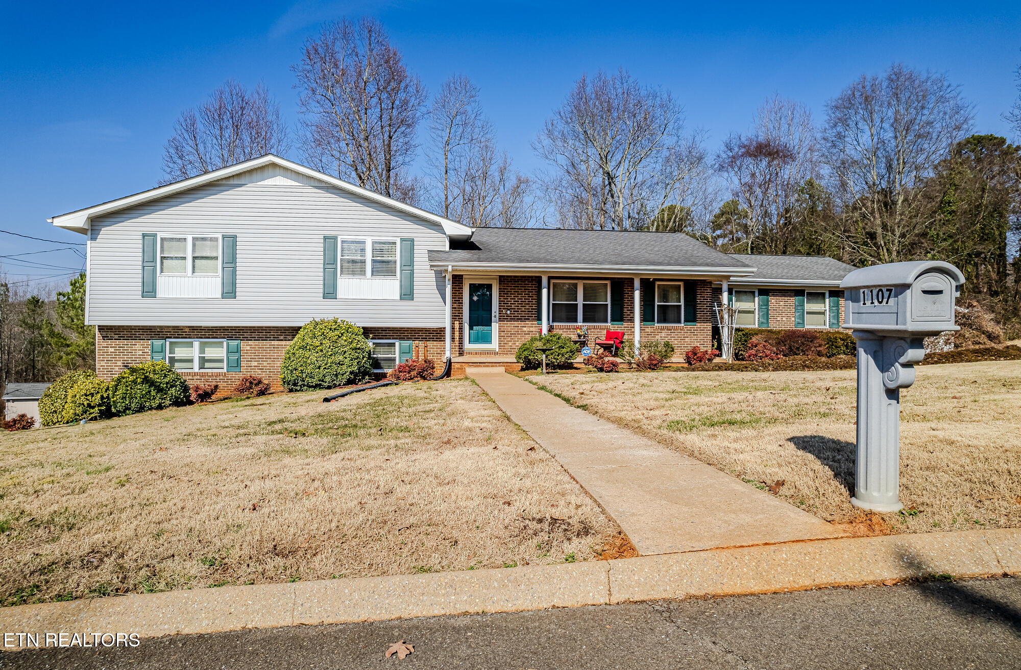 1107 Brentwood Drive Etowah TN 37331