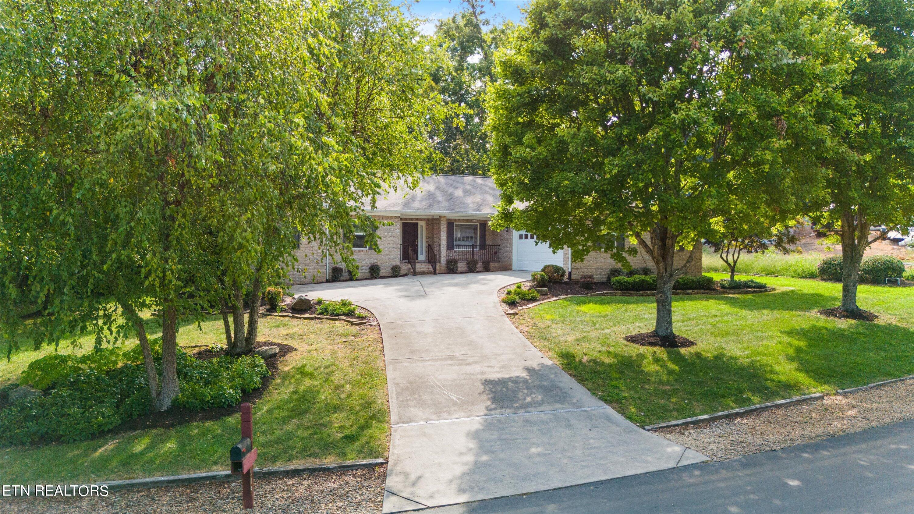 304 Uhdali Place Loudon TN 37774