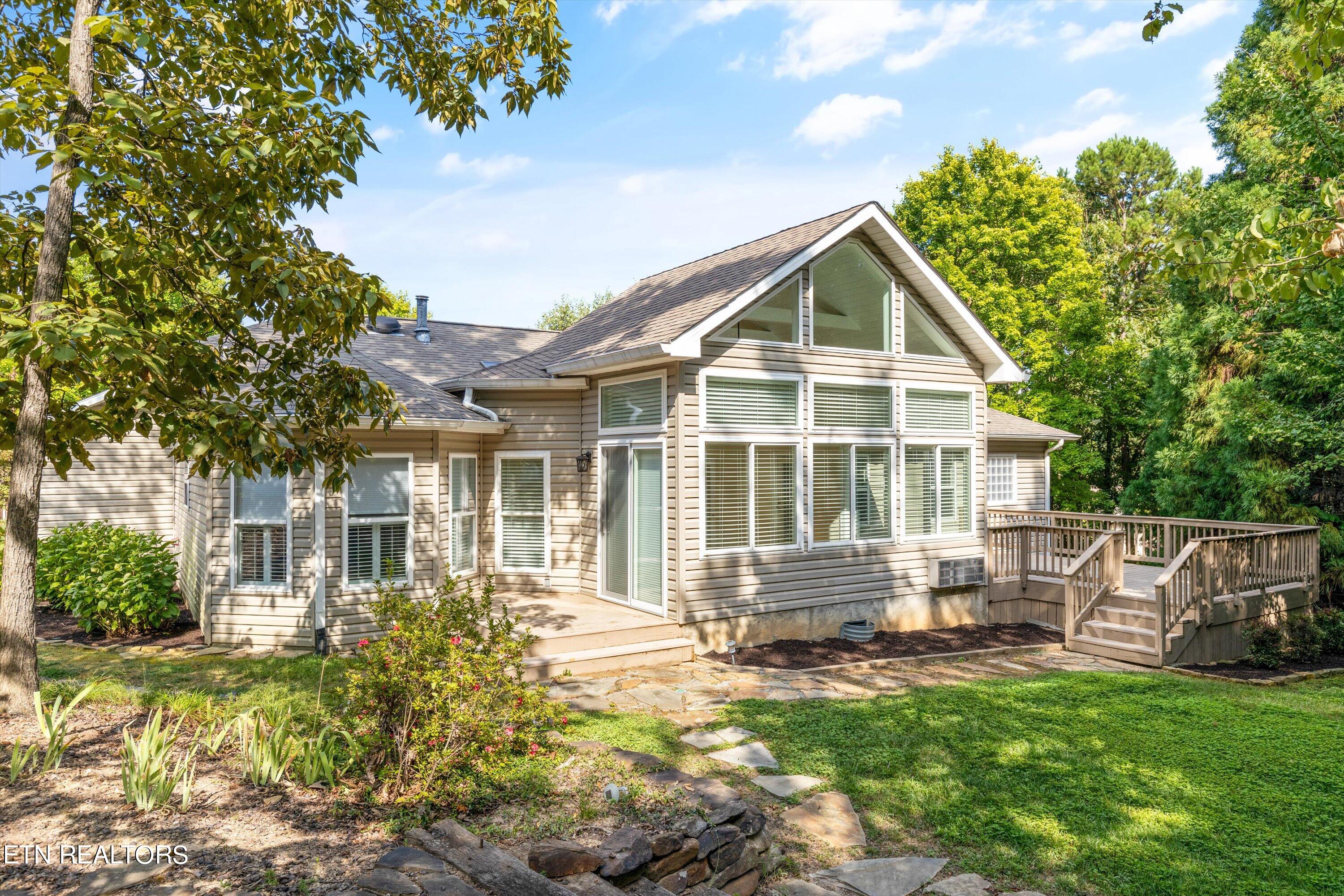 304 Uhdali Place Loudon TN 37774