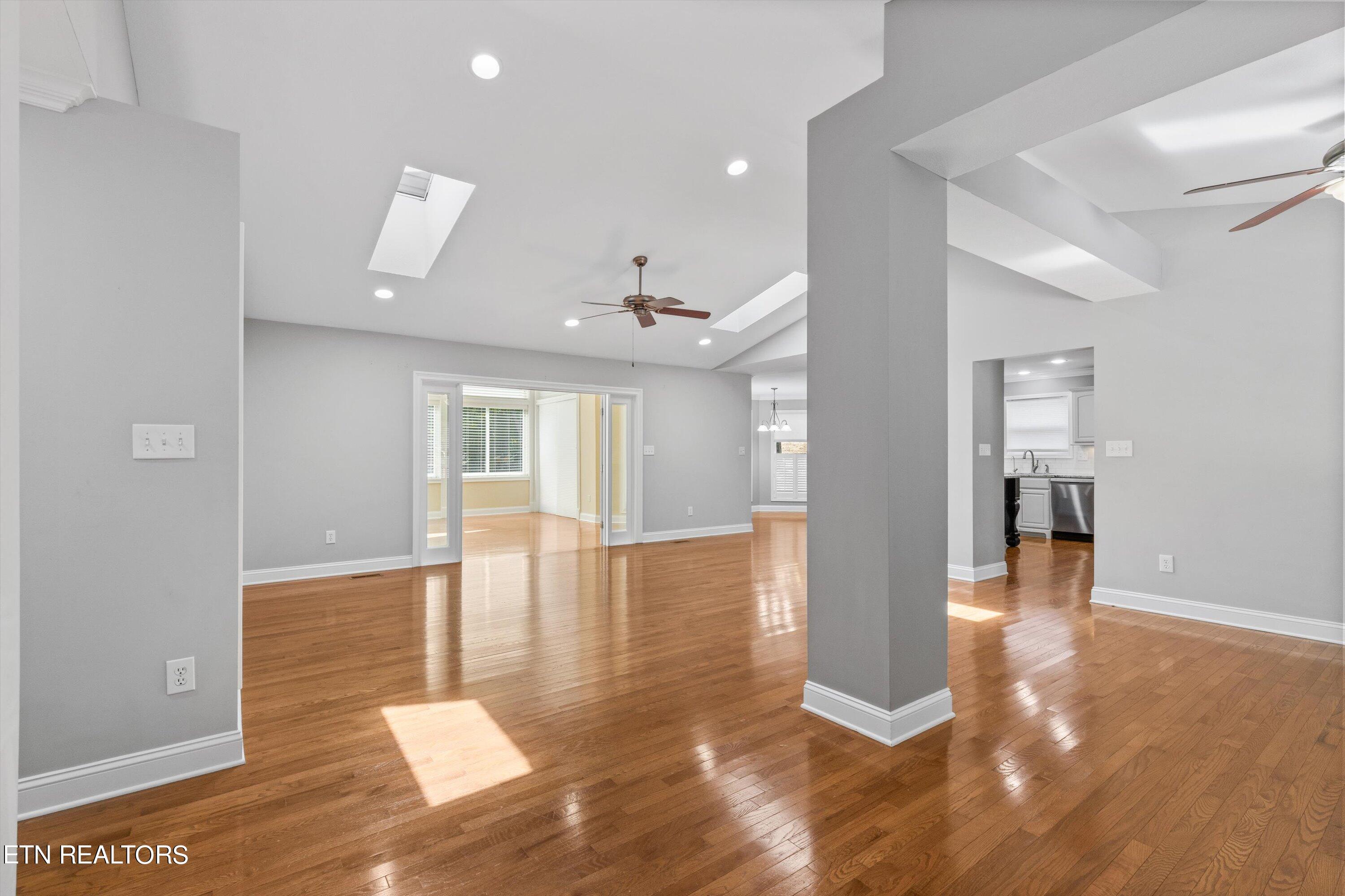 304 Uhdali Place Loudon TN 37774