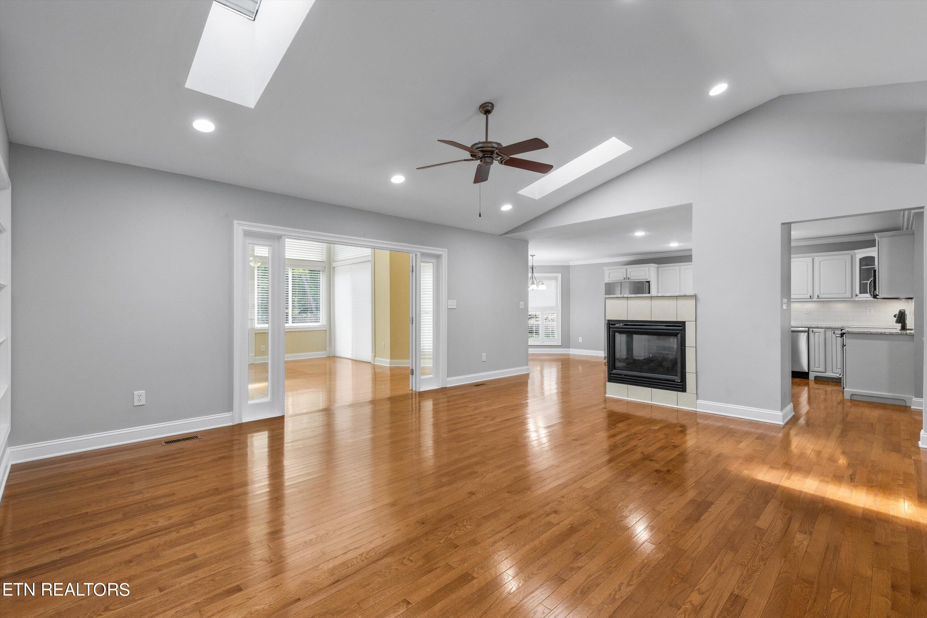 304 Uhdali Place Loudon TN 37774