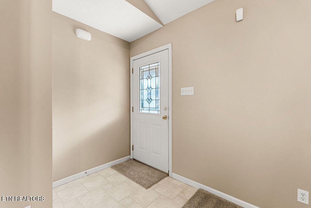 1035 Willow Creek Circle Maryville TN 37804
