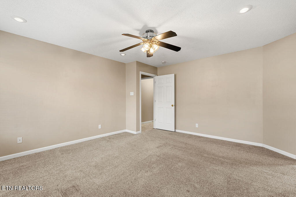 1035 Willow Creek Circle Maryville TN 37804