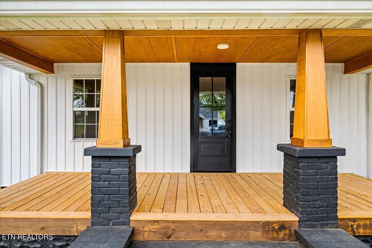 190 Butter And Egg Road Jacksboro TN 37757