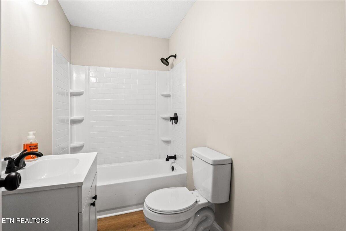 190 Butter And Egg Road Jacksboro TN 37757
