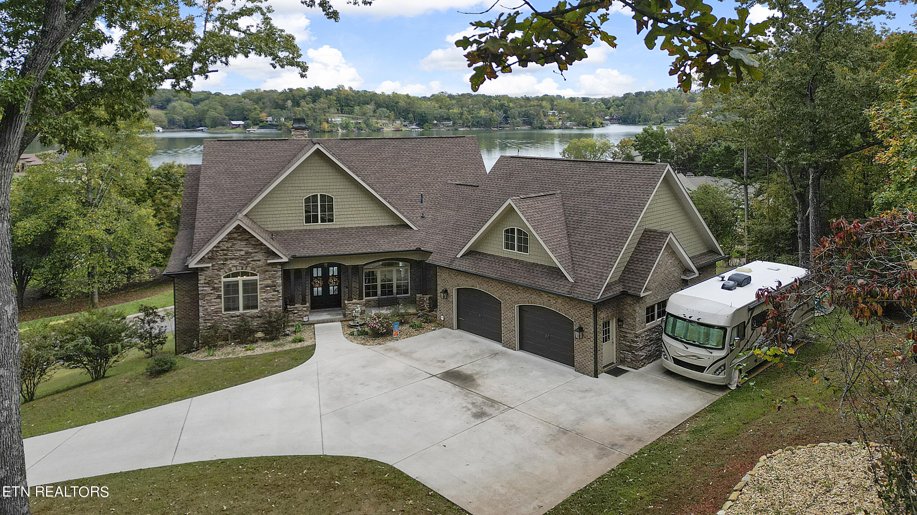 110 Blue Herron Drive Lenoir City TN 37772
