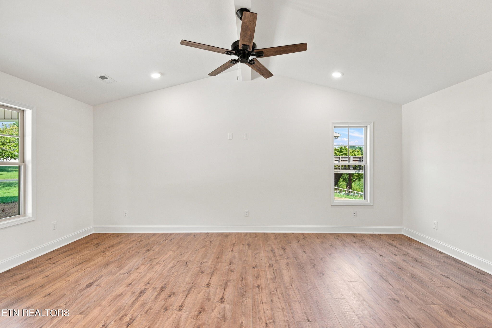 185 Brushy Valley Road Clinton TN 37716
