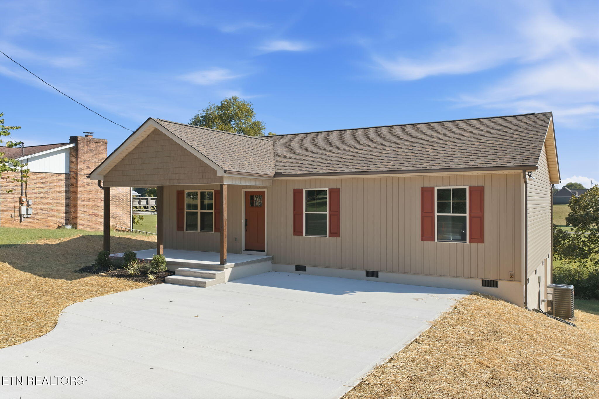 185 Brushy Valley Road Clinton TN 37716