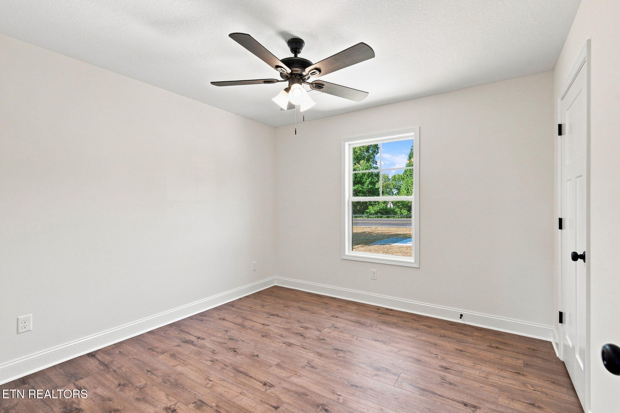 185 Brushy Valley Road Clinton TN 37716
