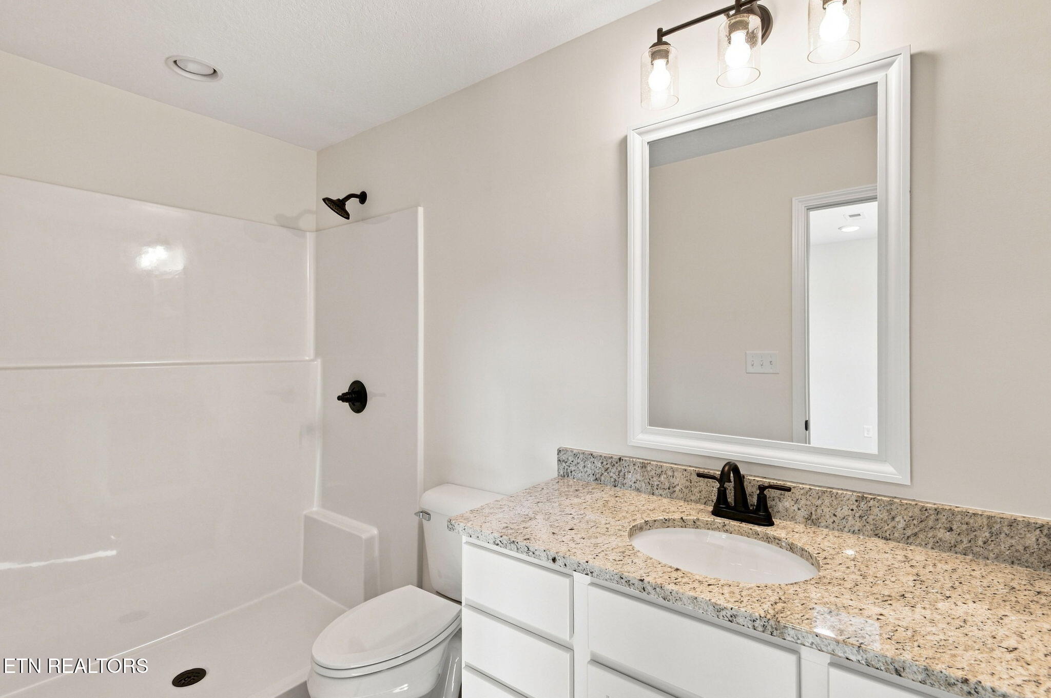 185 Brushy Valley Road Clinton TN 37716