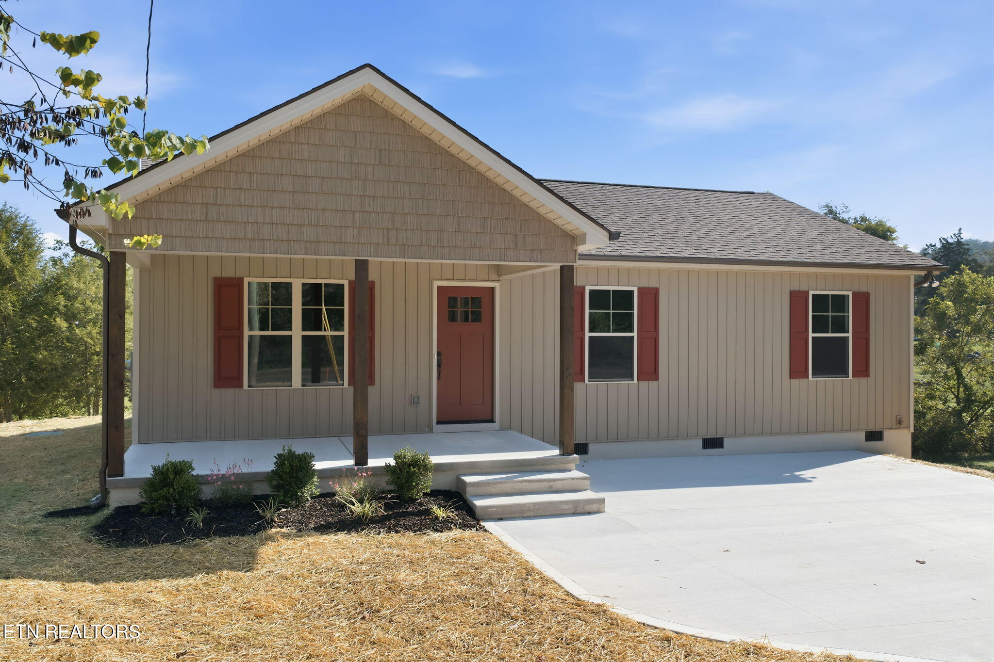 185 Brushy Valley Road Clinton TN 37716