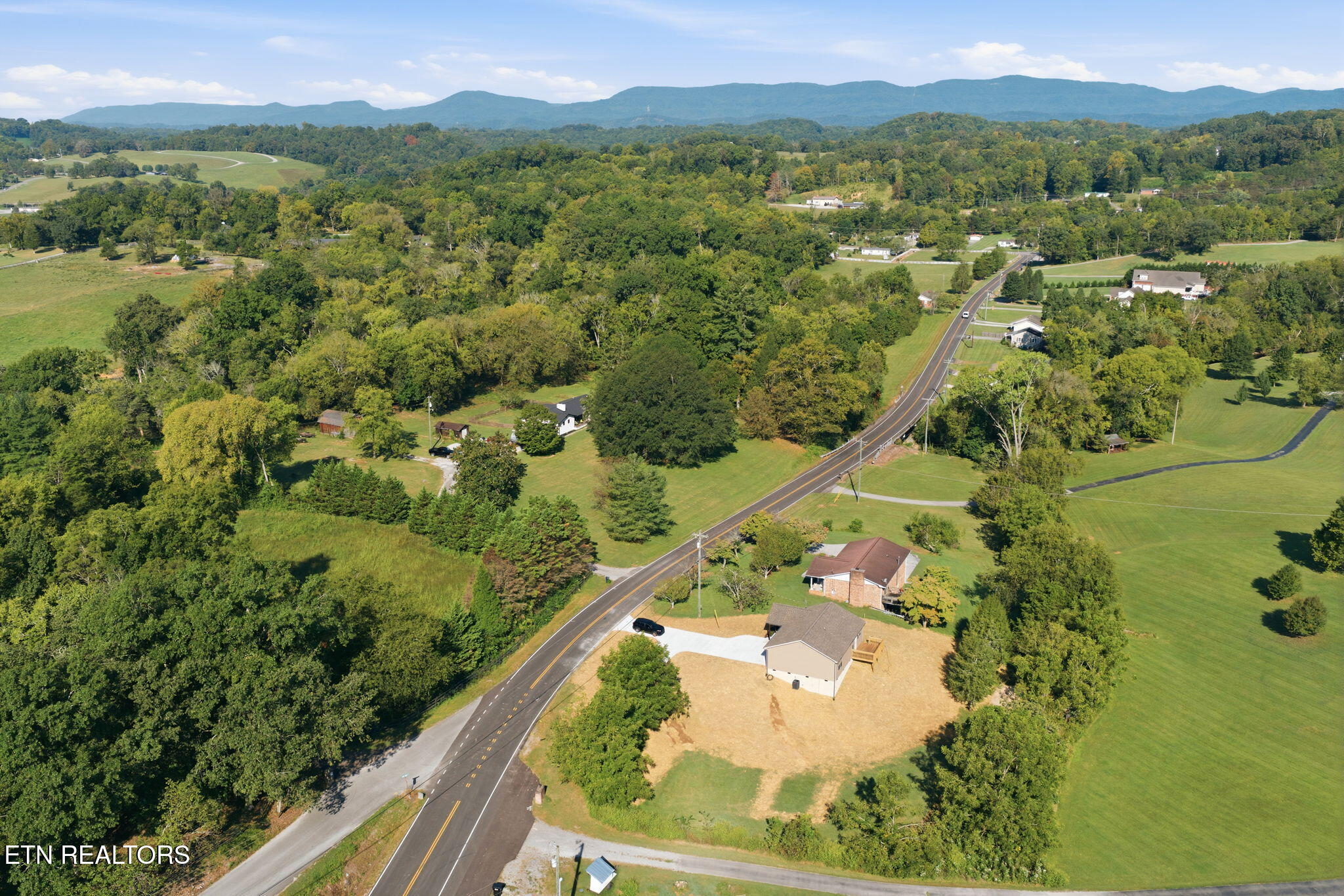 185 Brushy Valley Road Clinton TN 37716
