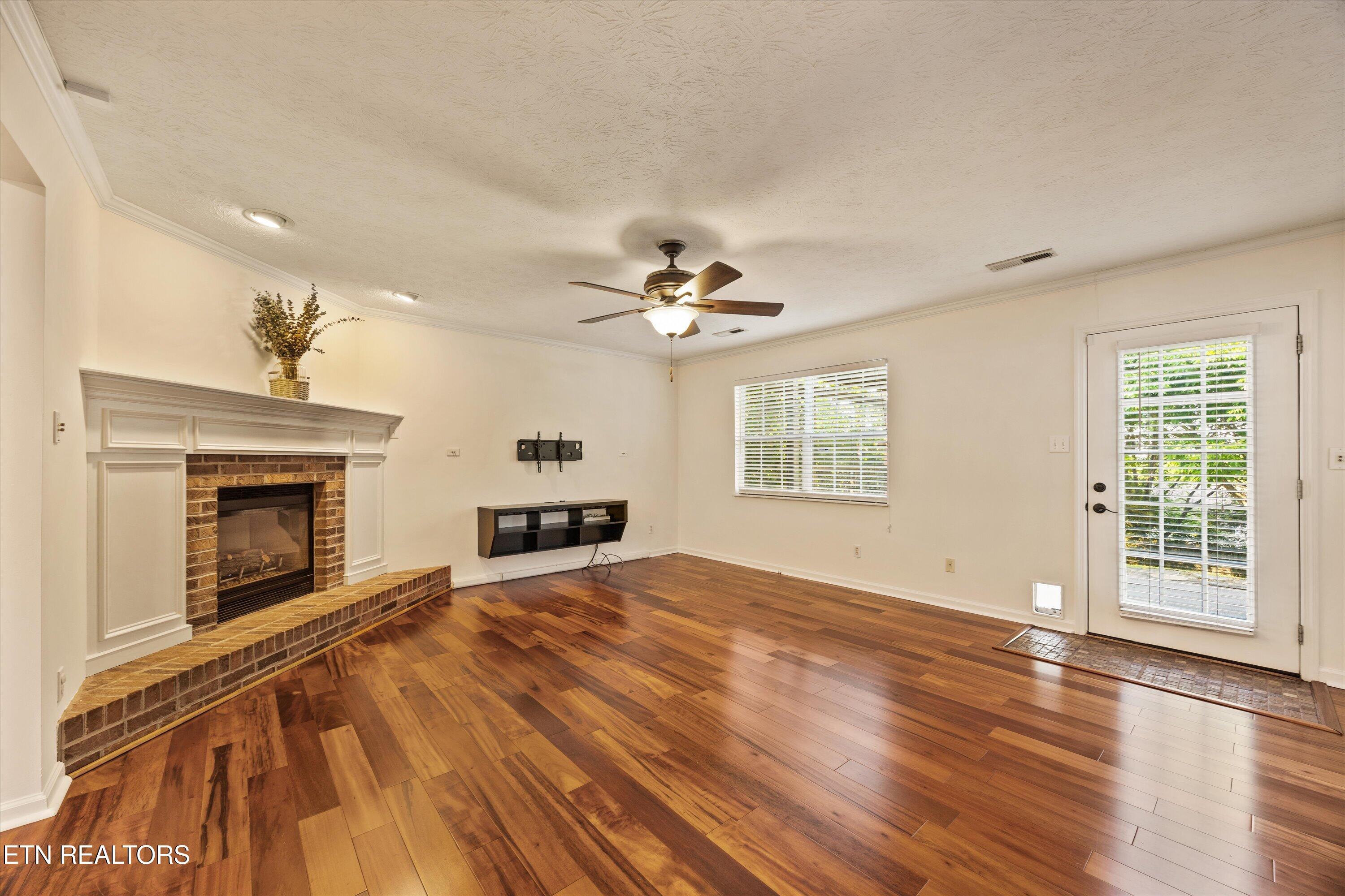 8215 Foxworth Trail Powell TN 37849