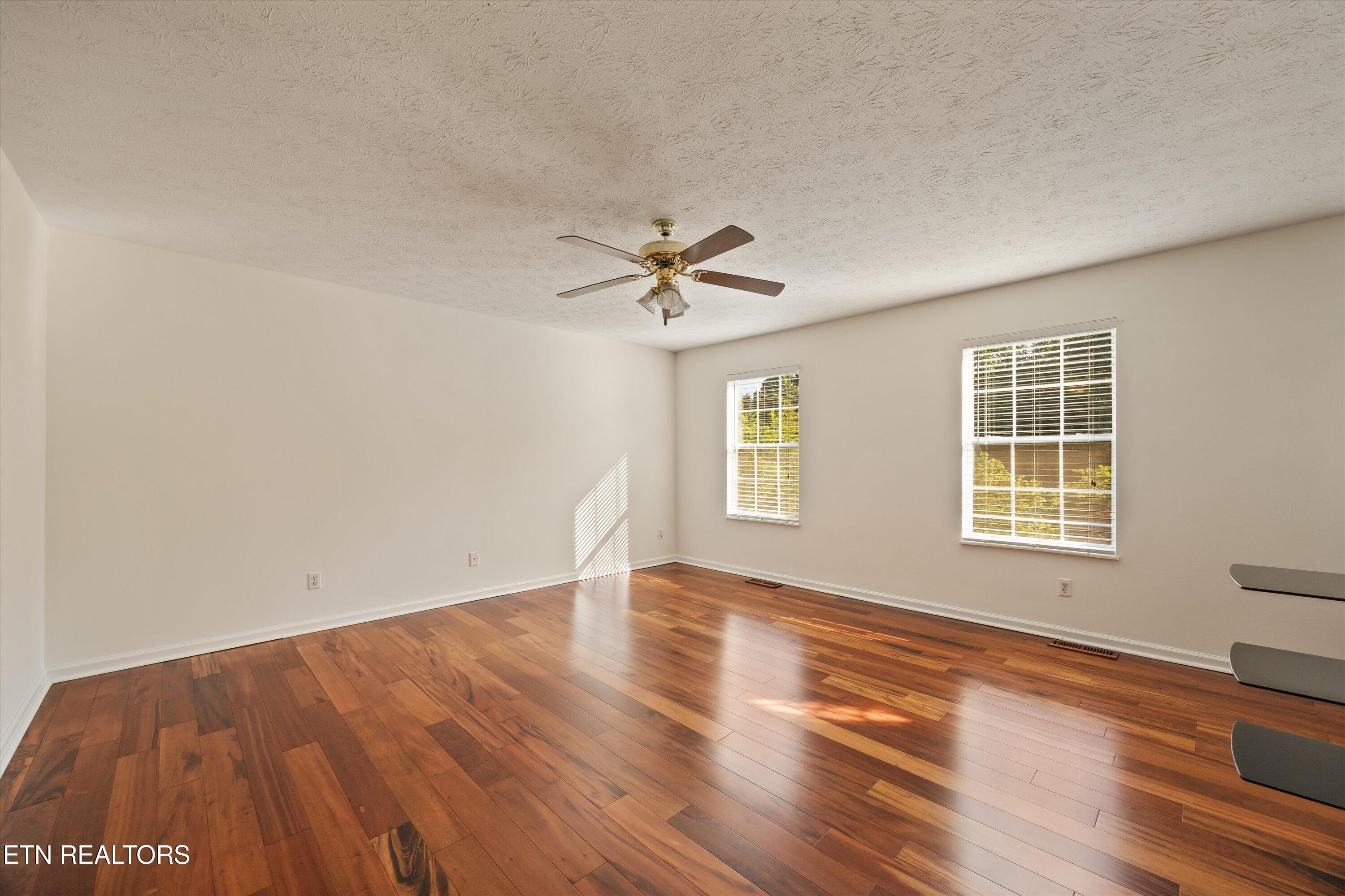 8215 Foxworth Trail Powell TN 37849