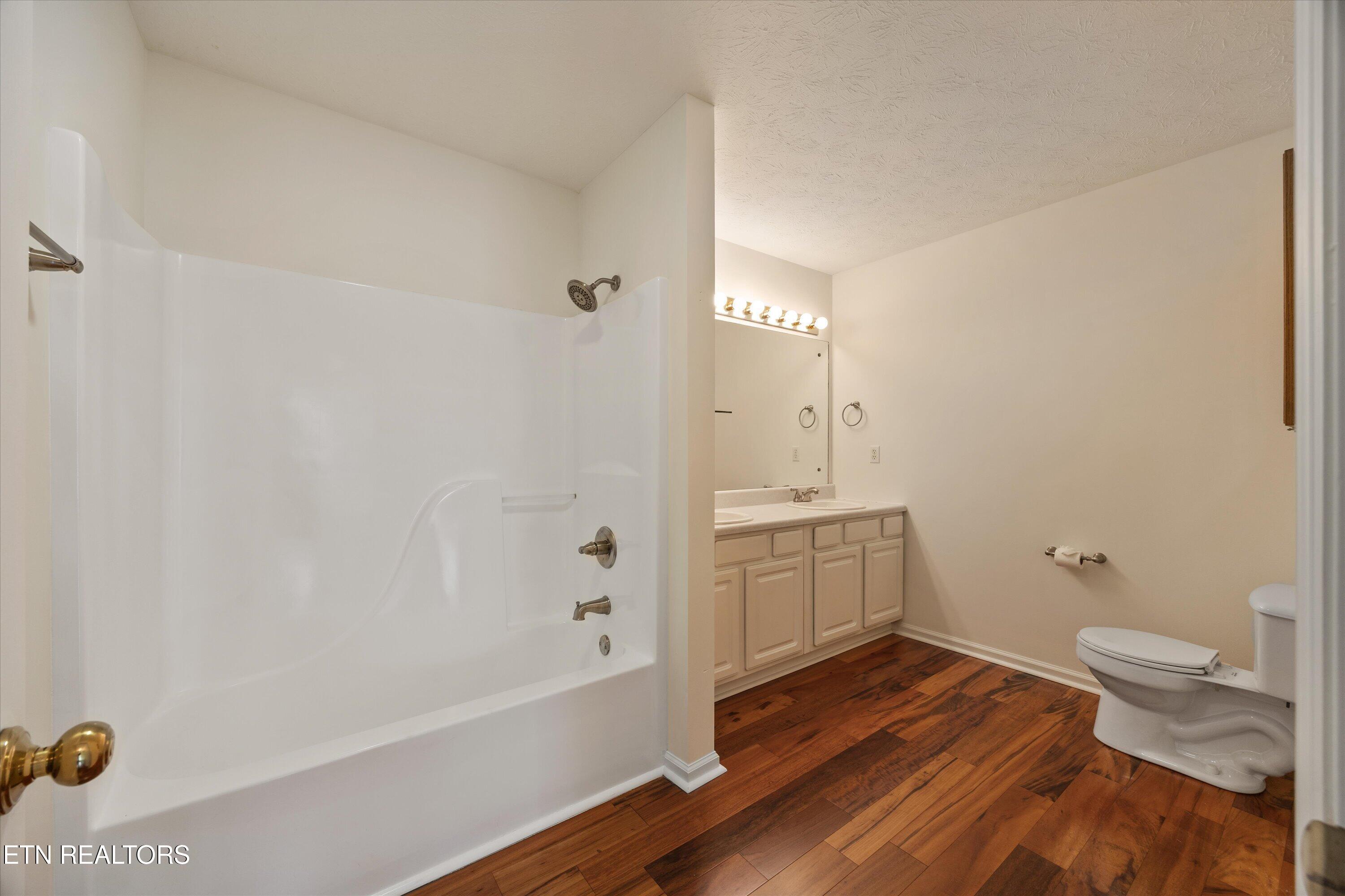 8215 Foxworth Trail Powell TN 37849