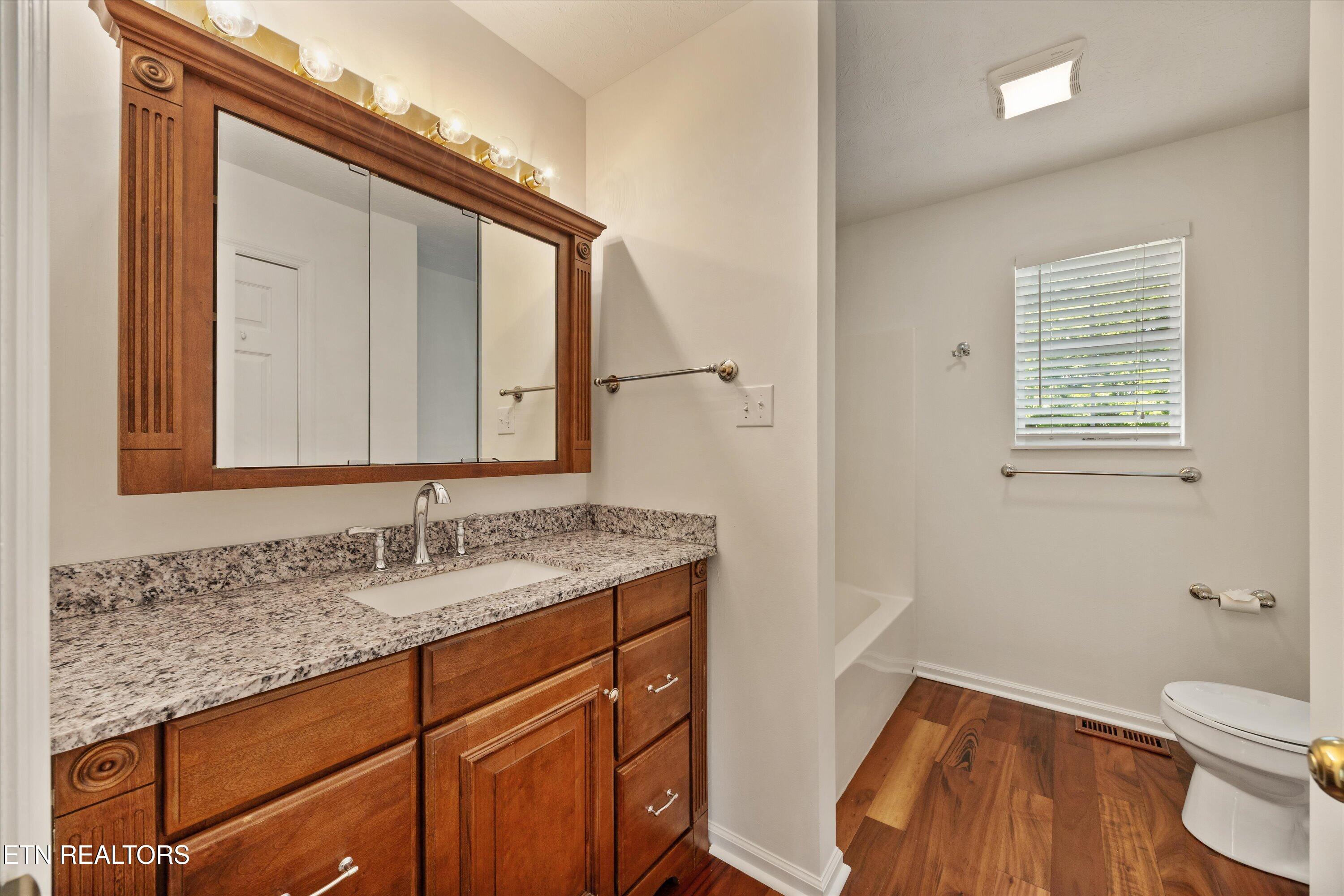 8215 Foxworth Trail Powell TN 37849