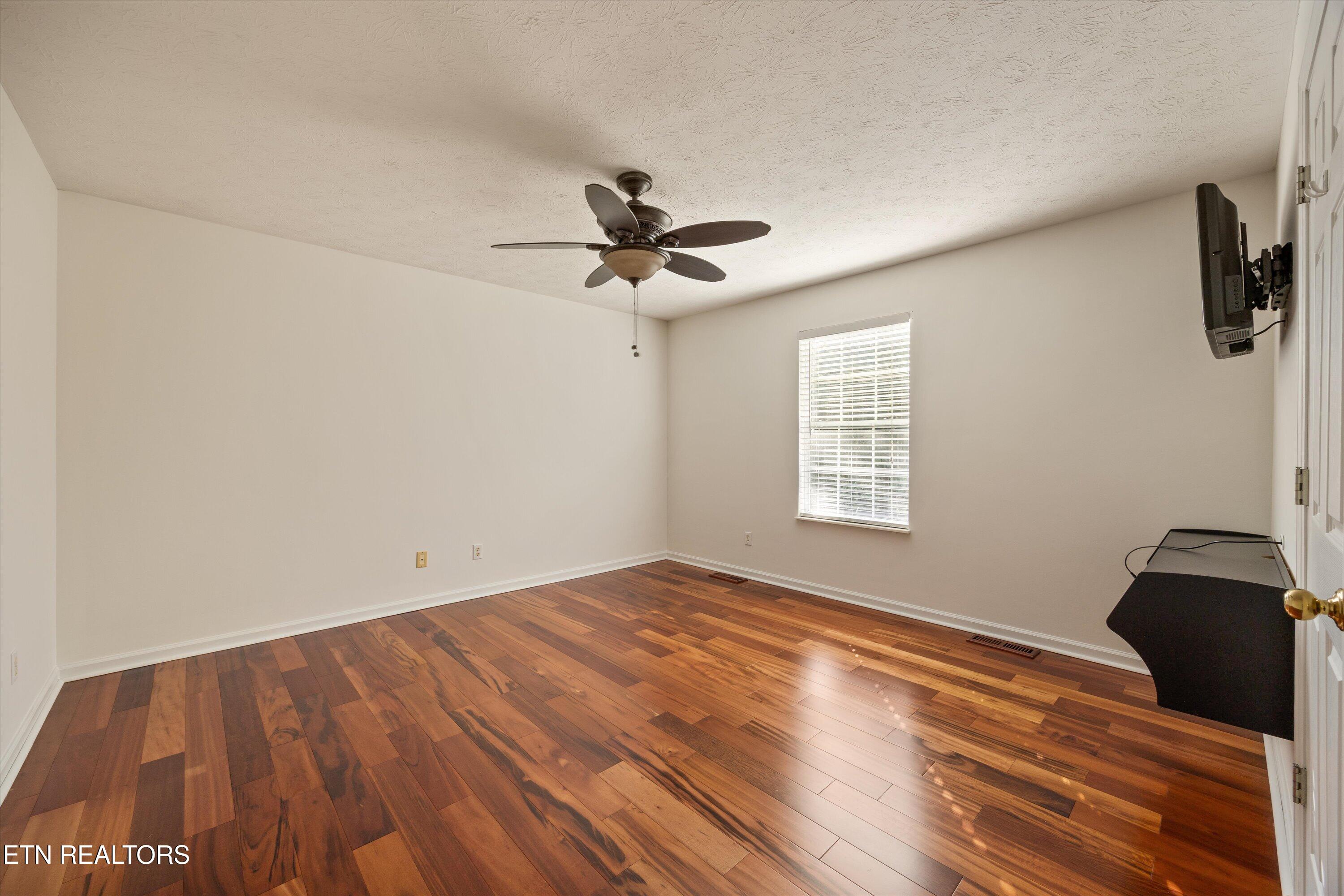 8215 Foxworth Trail Powell TN 37849