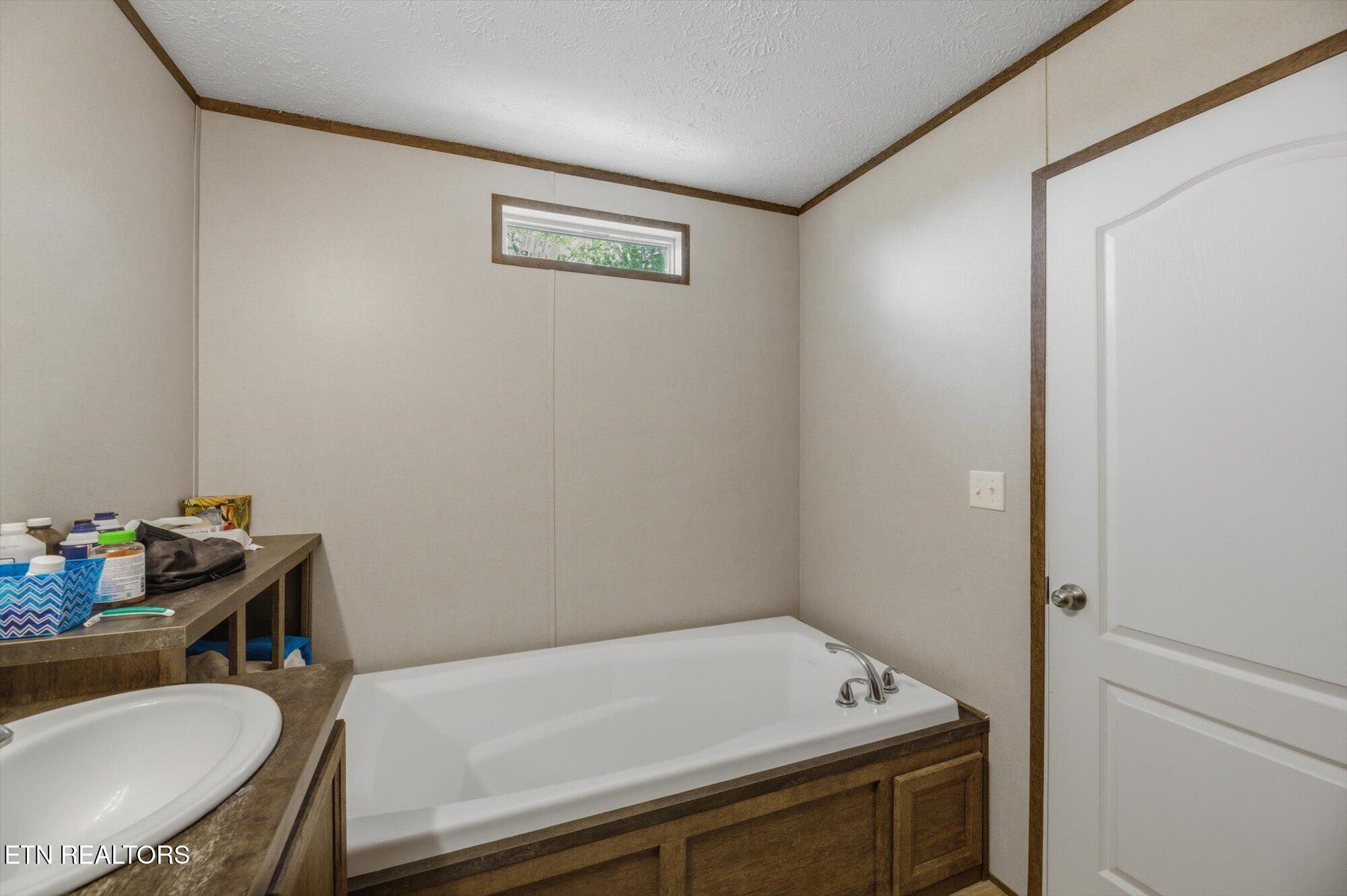 183 Upton Road Sweetwater TN 37874