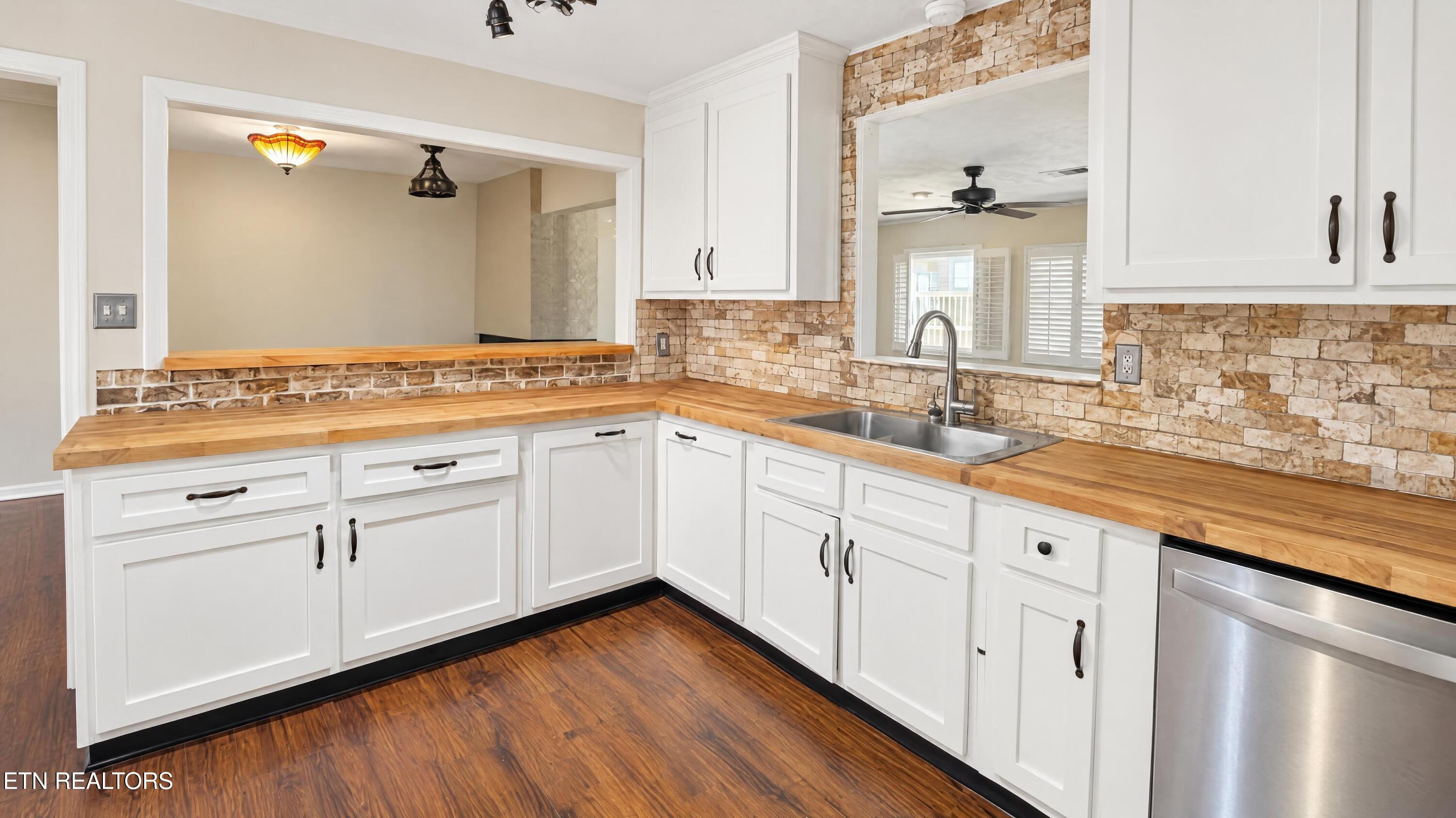 2539 Buffat Mill Road Knoxville TN 37917